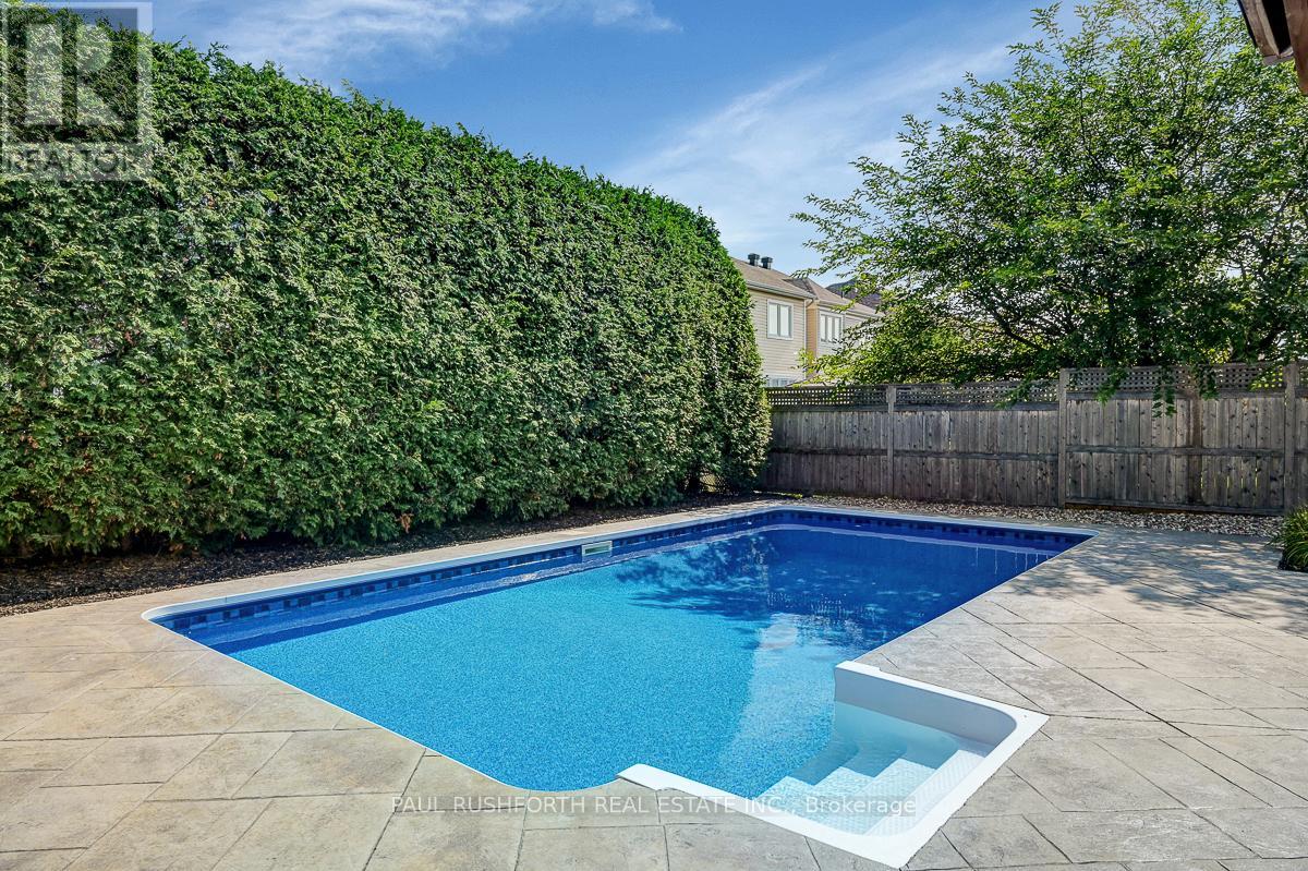 34 Apple Creek Crescent
