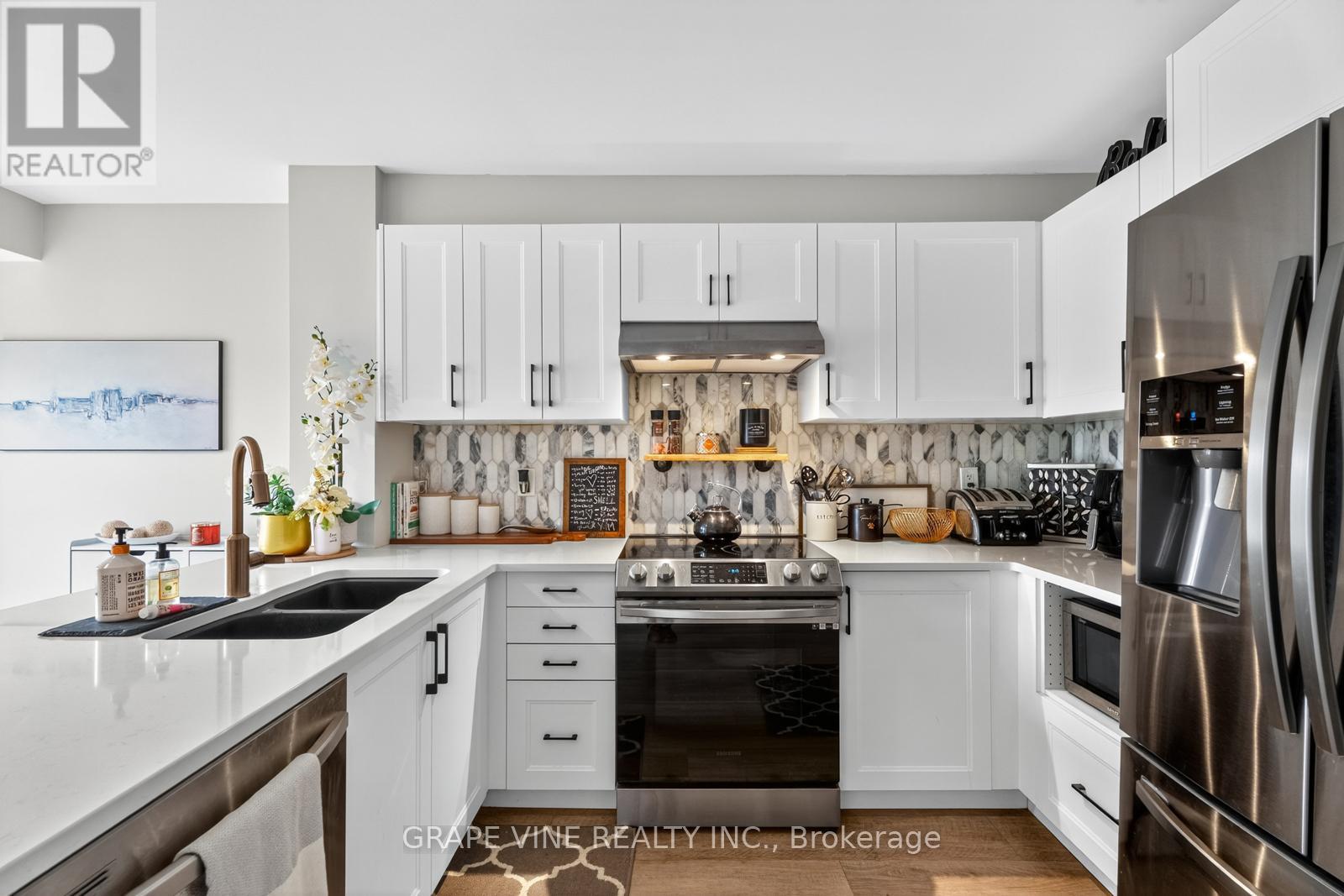 553 Lakeridge Drive