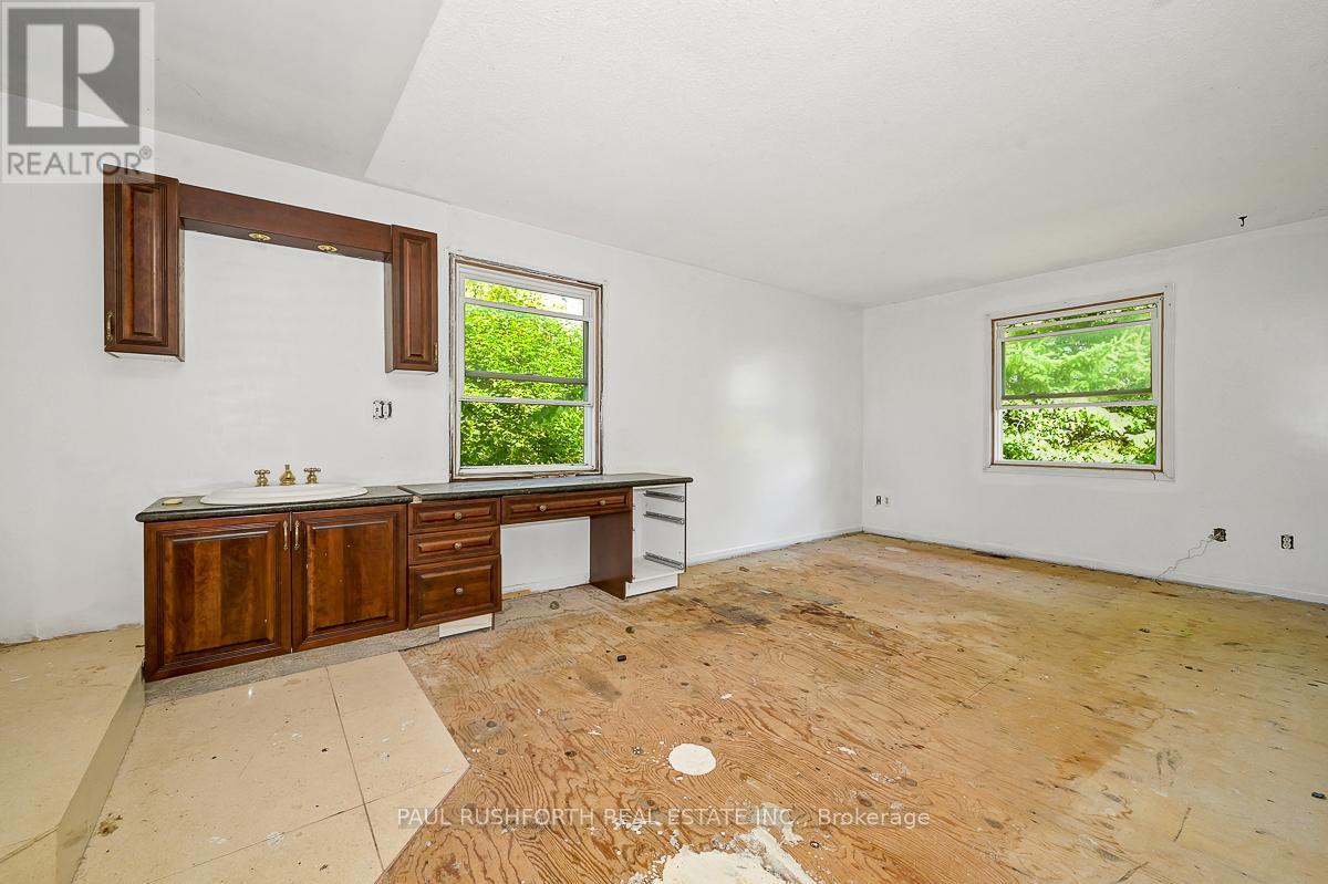 1195 Howie Road