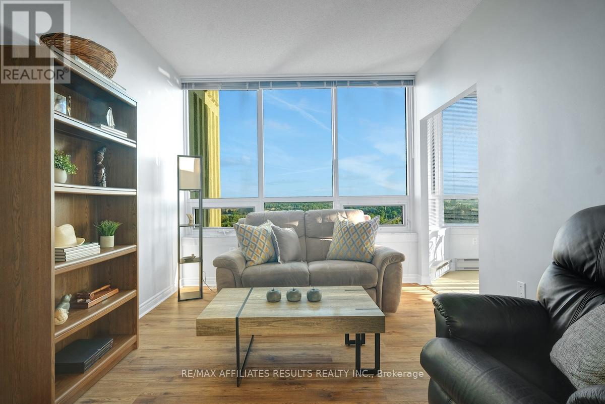 1906 - 1480 Riverside Drive