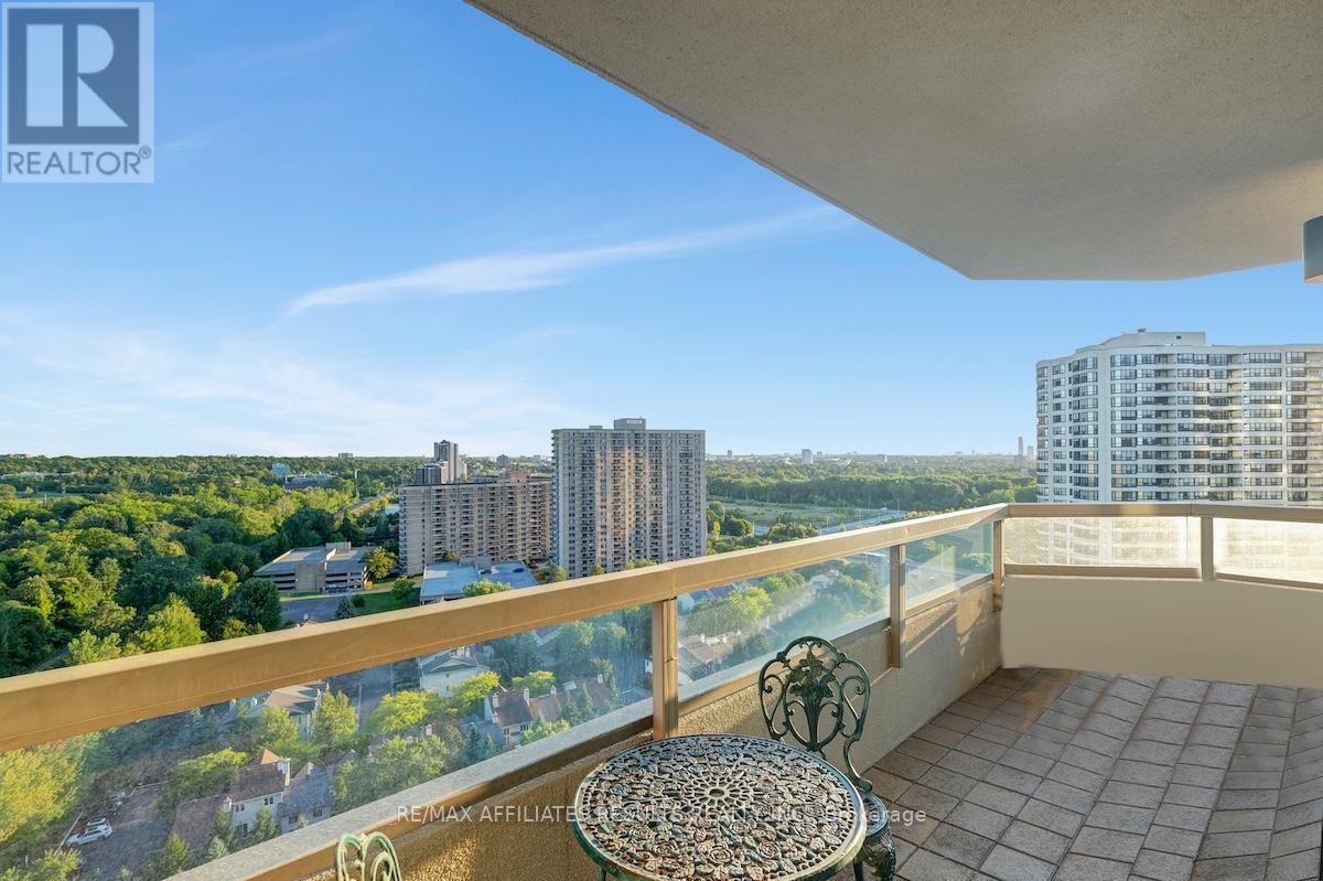 1906 - 1480 Riverside Drive