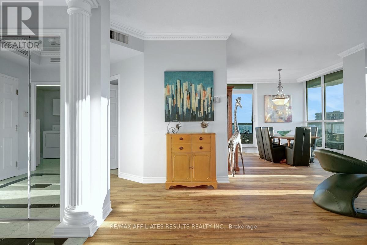 1906 - 1480 Riverside Drive