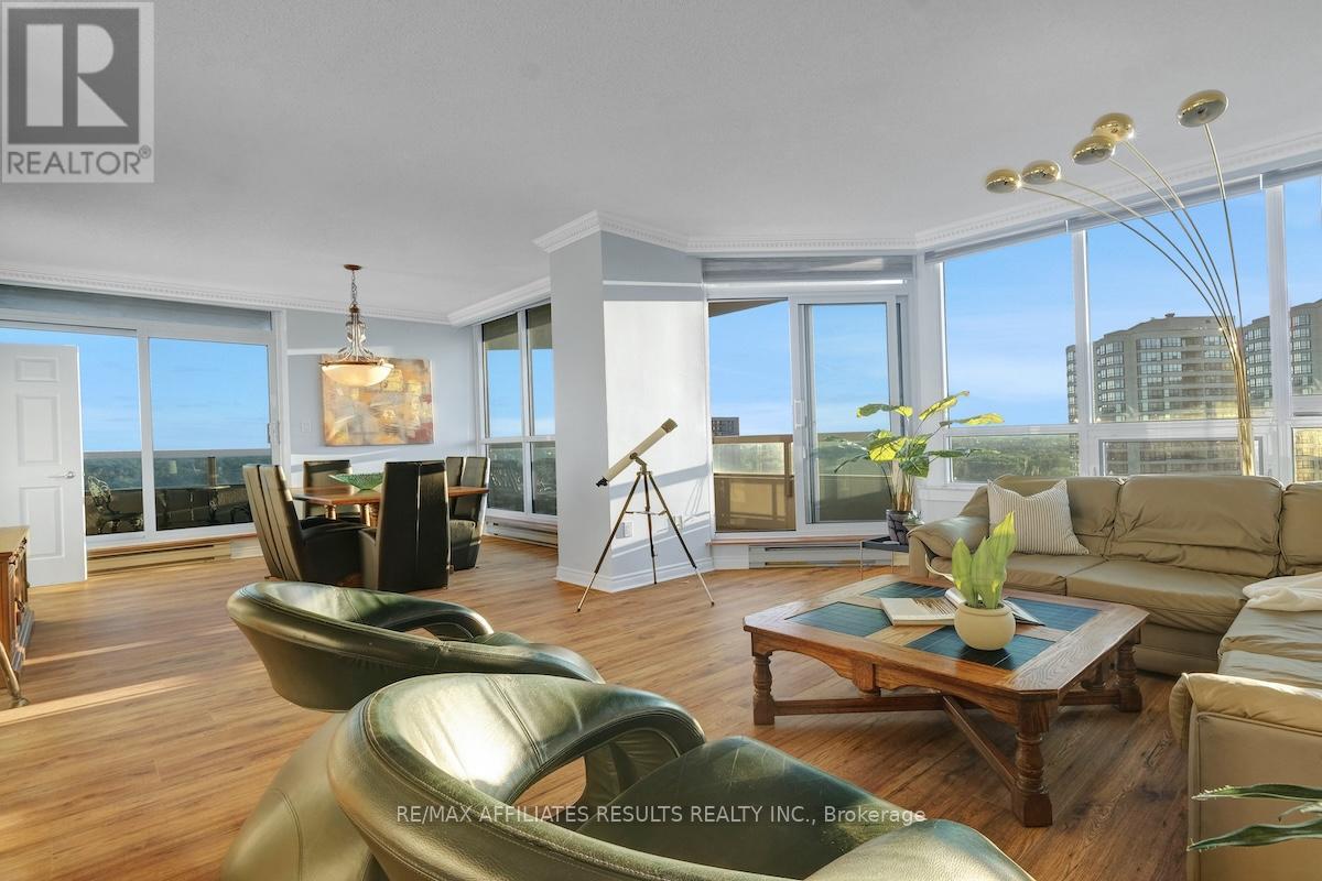 1906 - 1480 Riverside Drive
