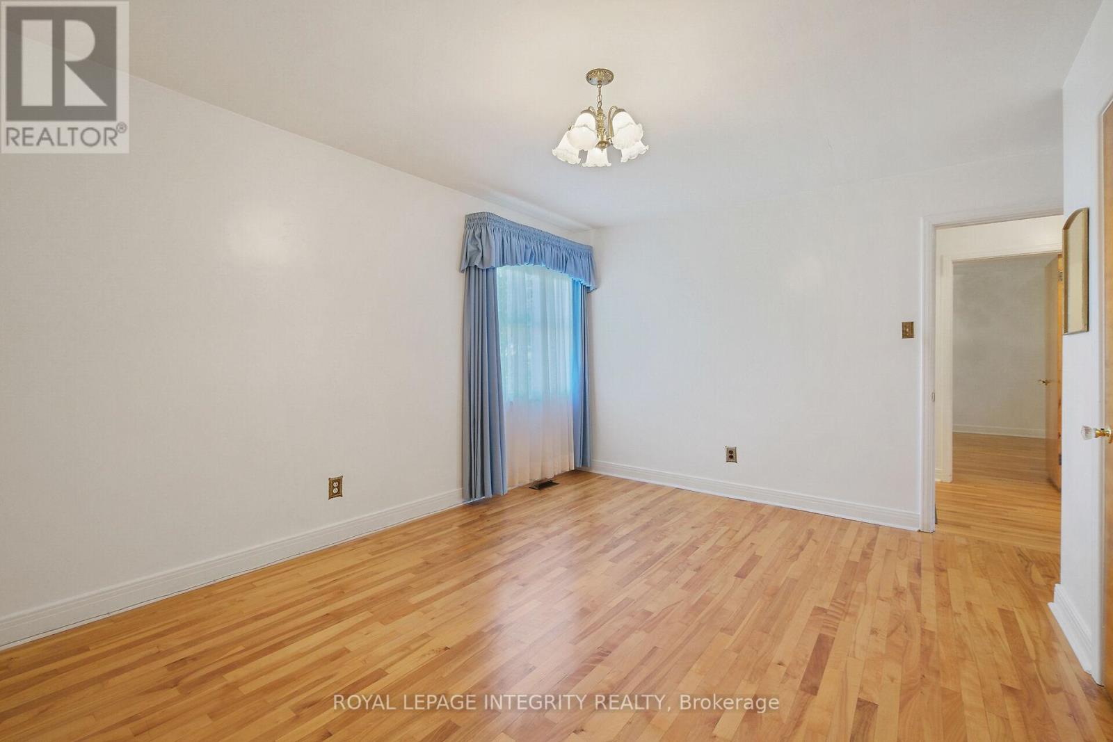 81 Drouin Avenue