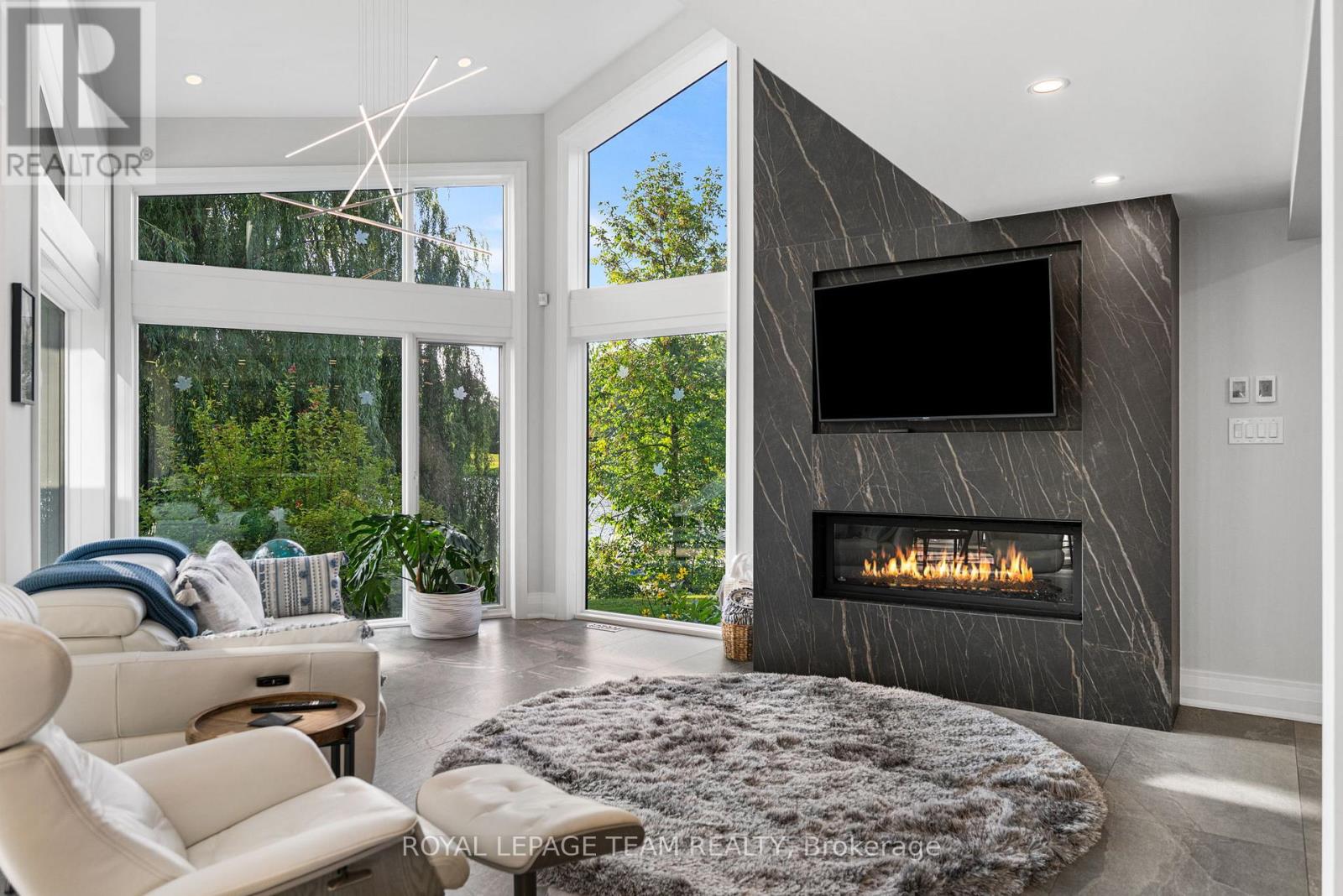 2318 Summerside Drive