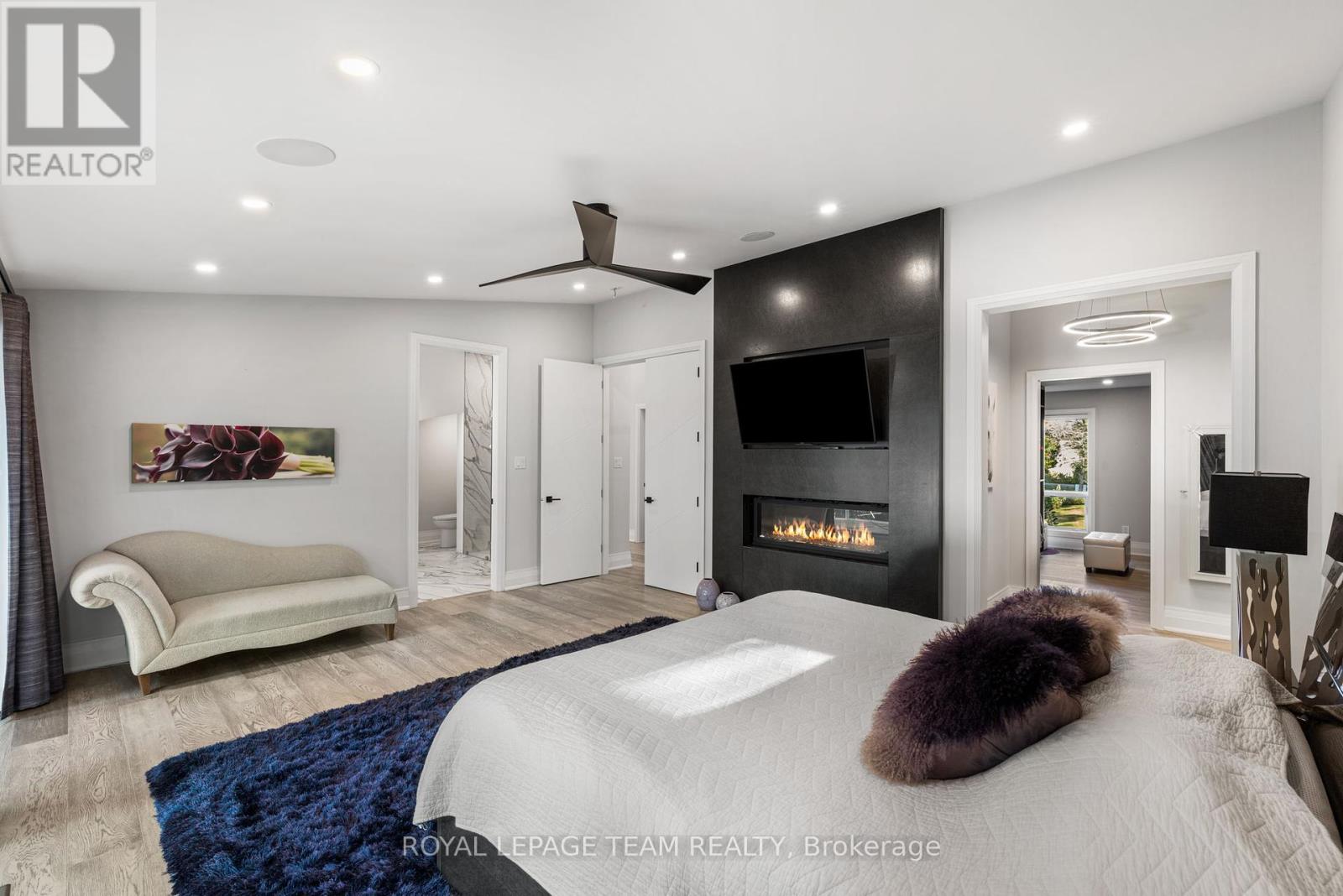 2318 Summerside Drive