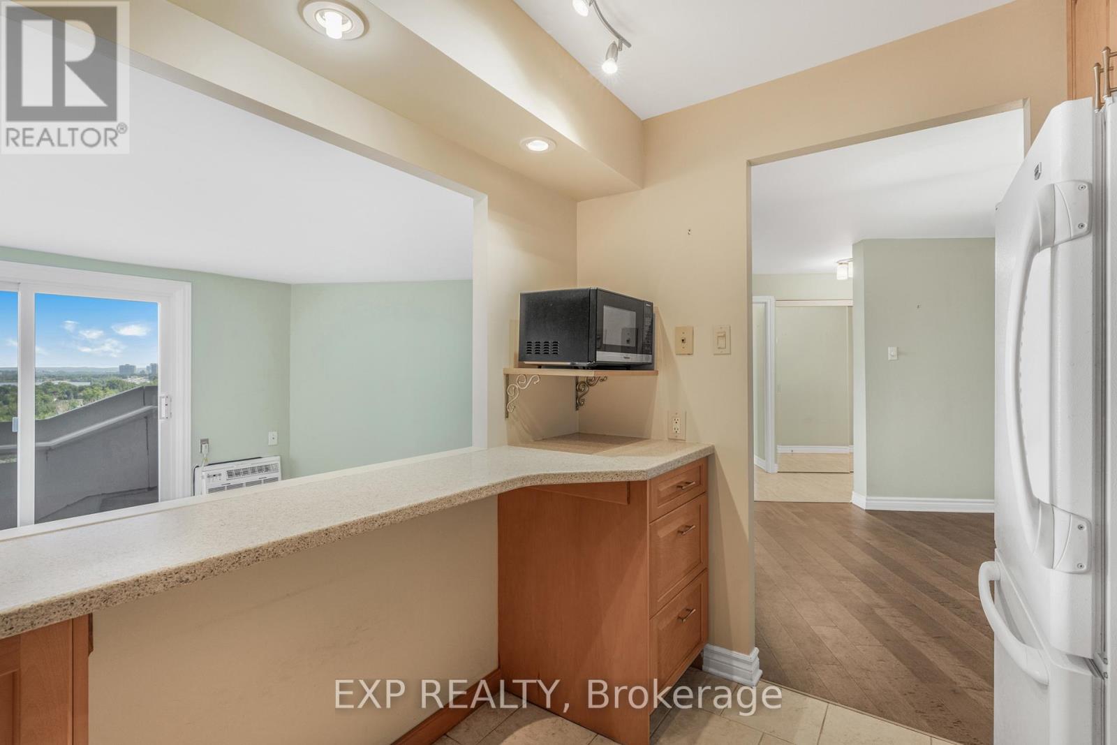 1501 - 1081 Ambleside Drive