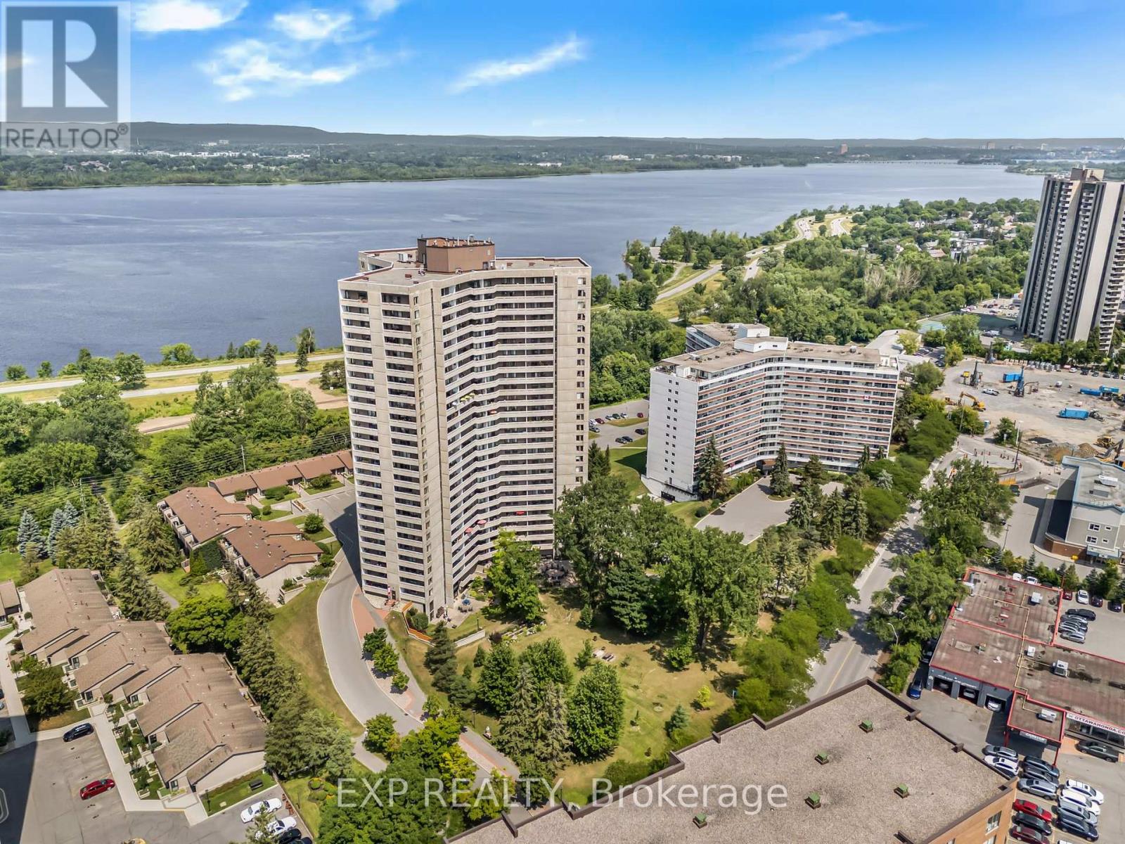 1501 - 1081 Ambleside Drive