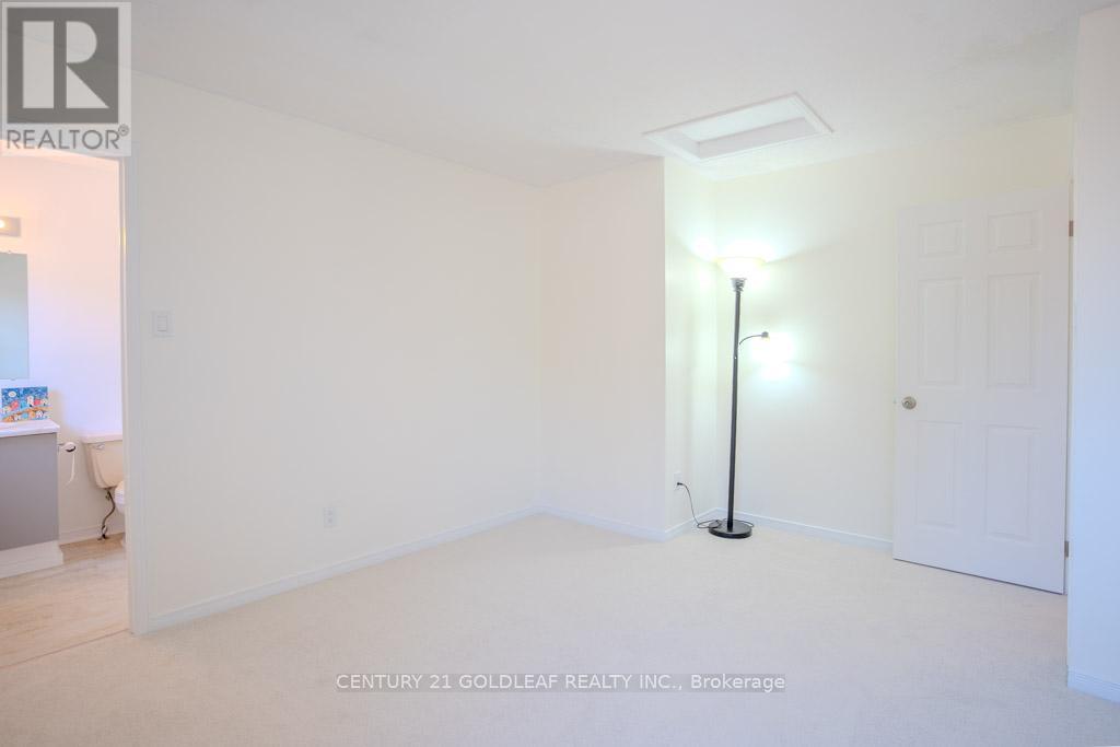 612 Chenier Way
