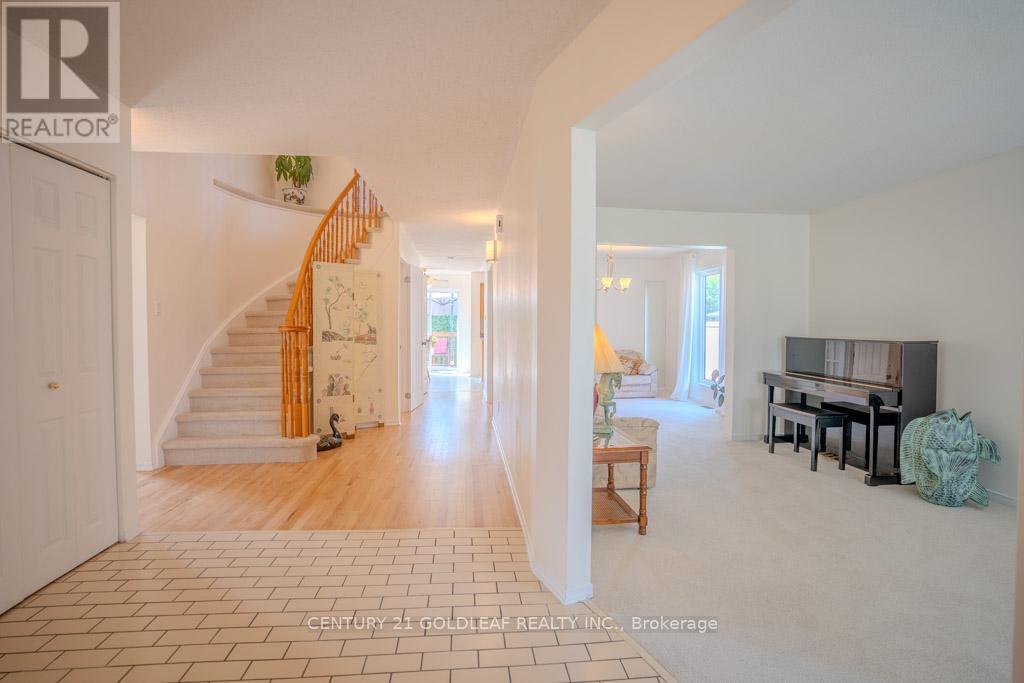 612 Chenier Way