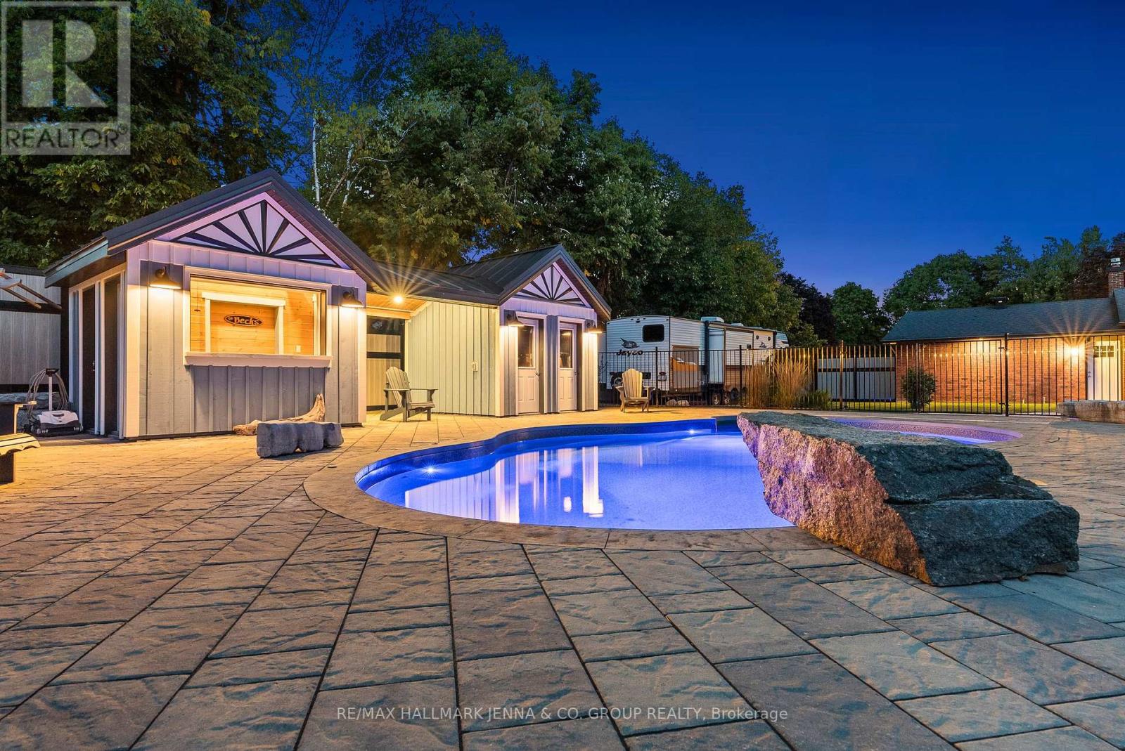 6577 Michelangelo Court