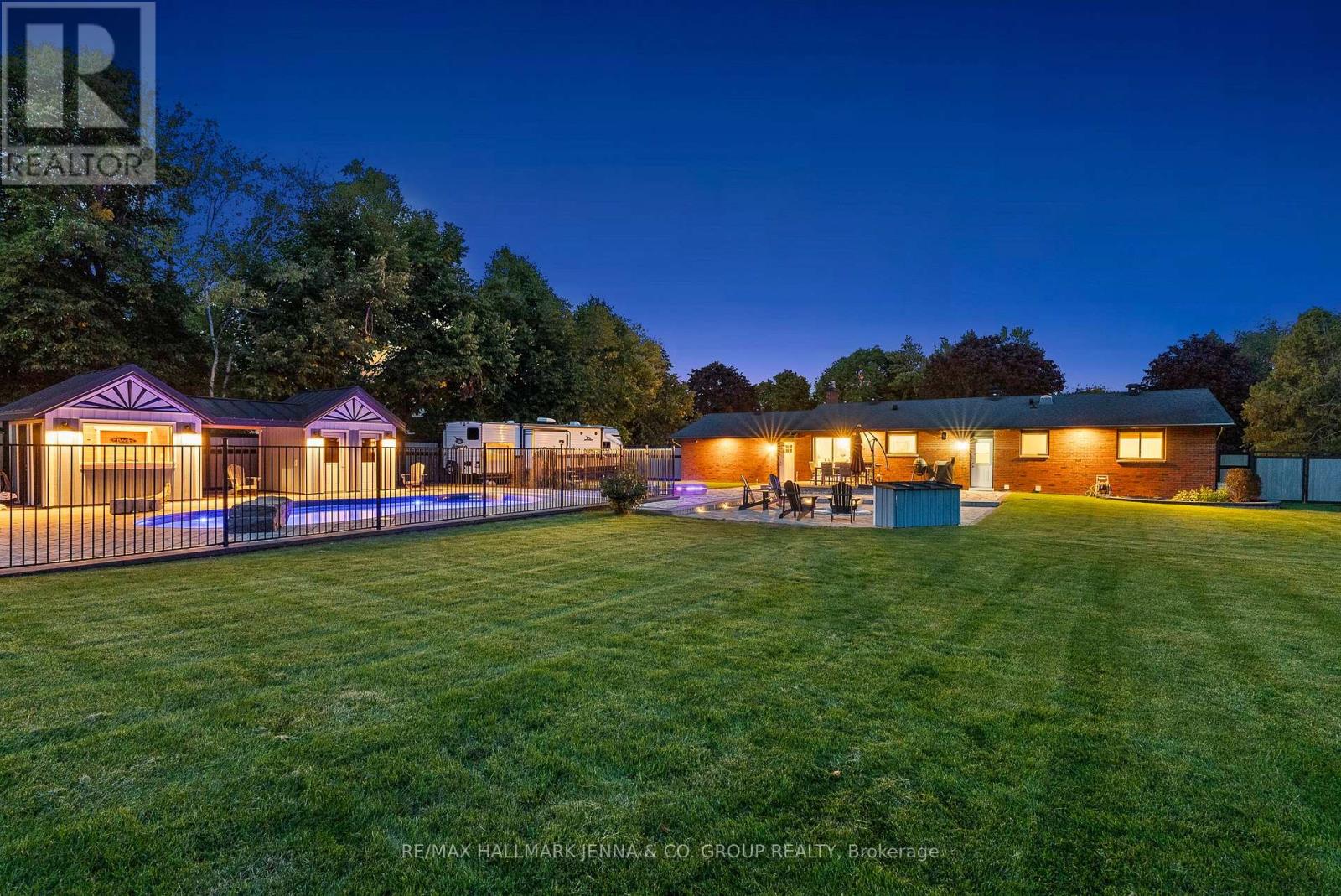 6577 Michelangelo Court