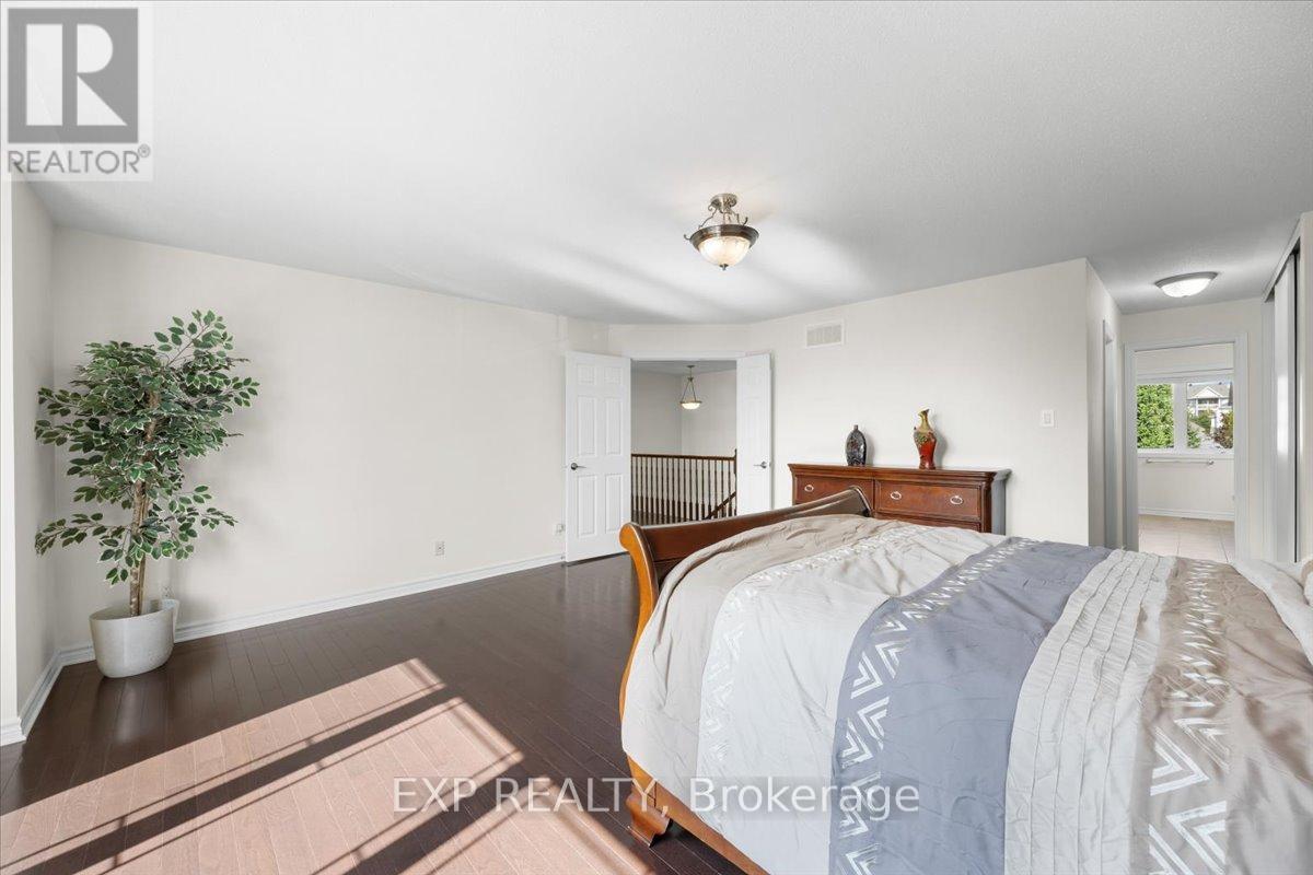 300 Grayburn Way