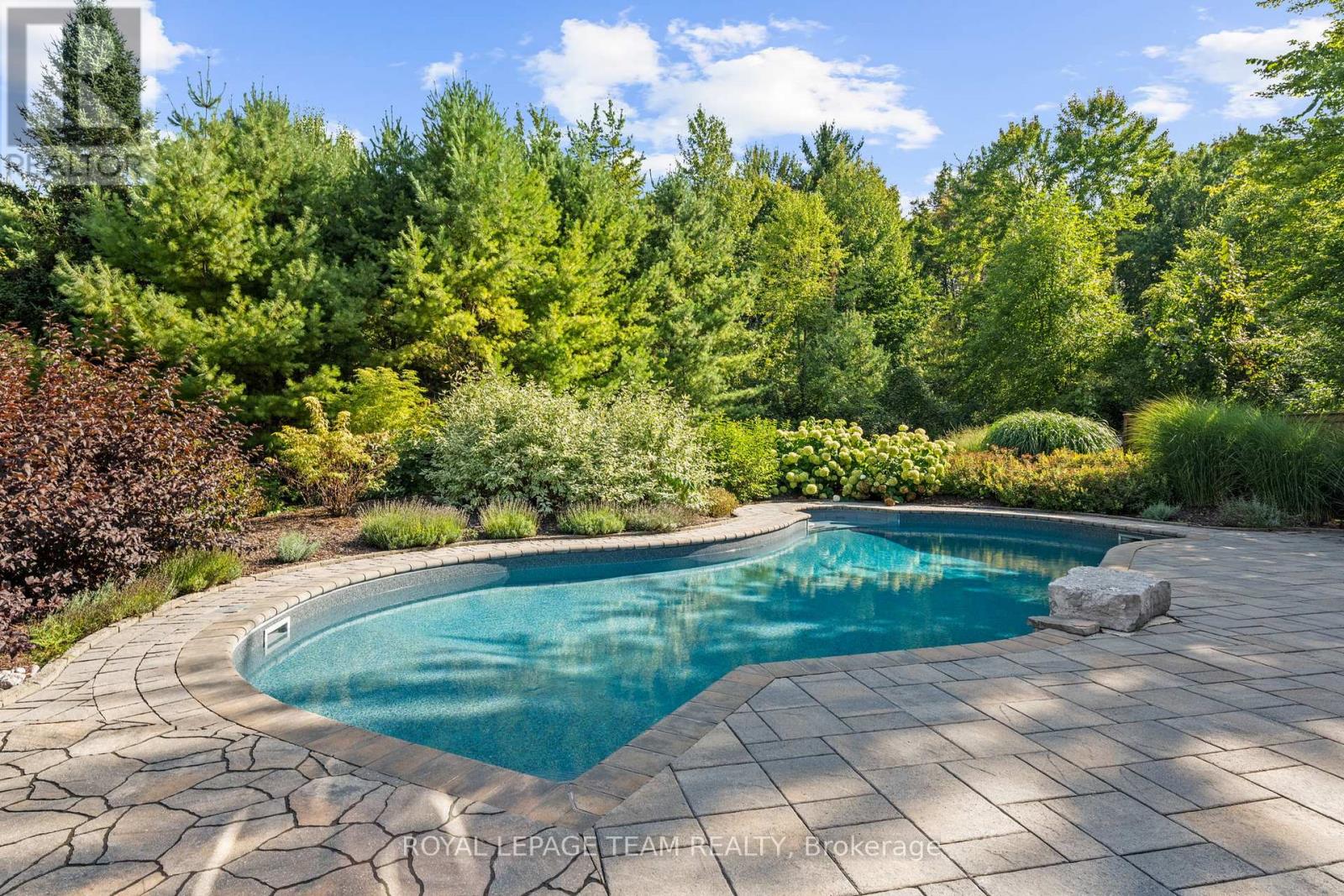 1560 Maley Lane