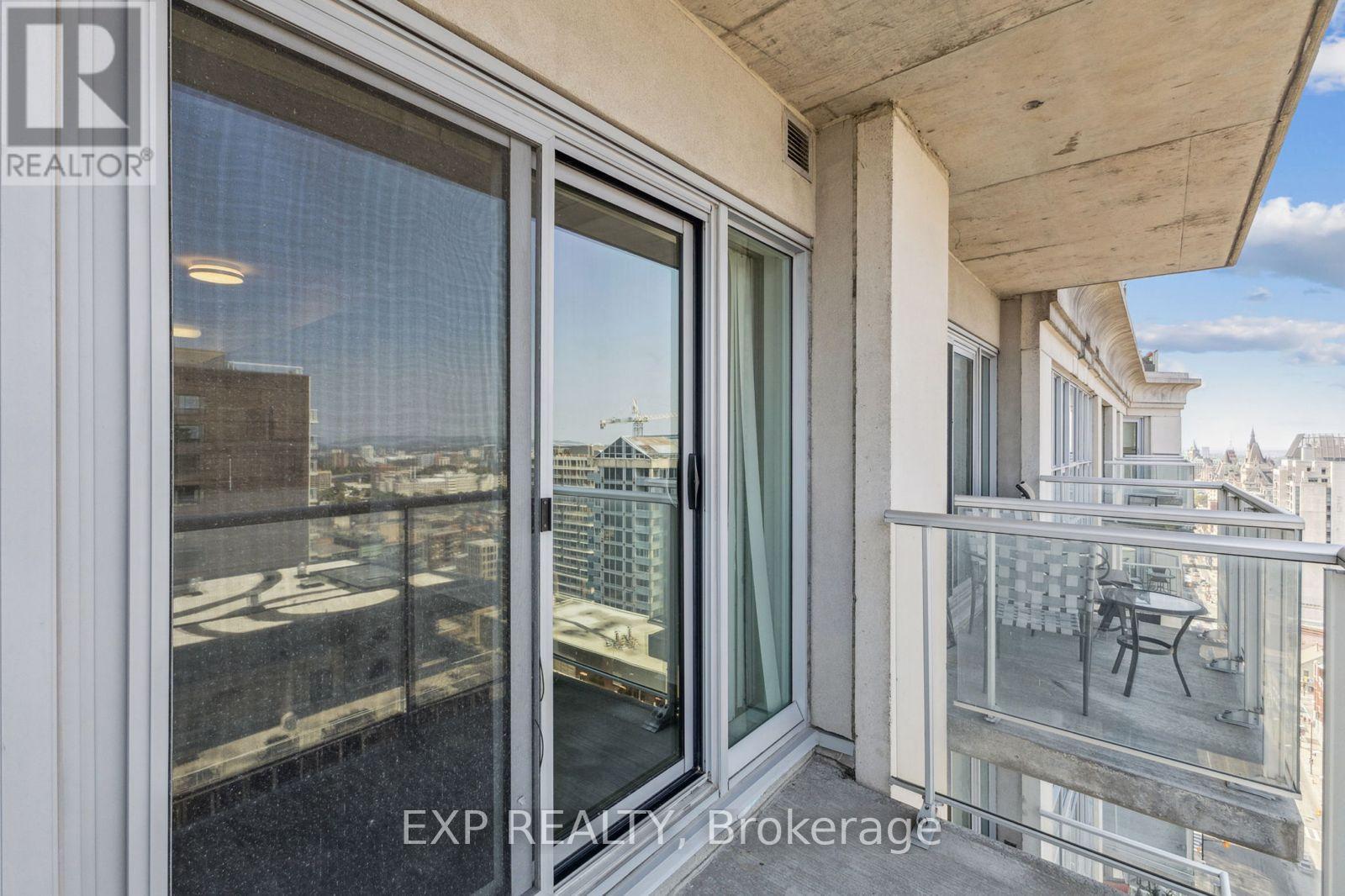 2604 - 242 Rideau Street