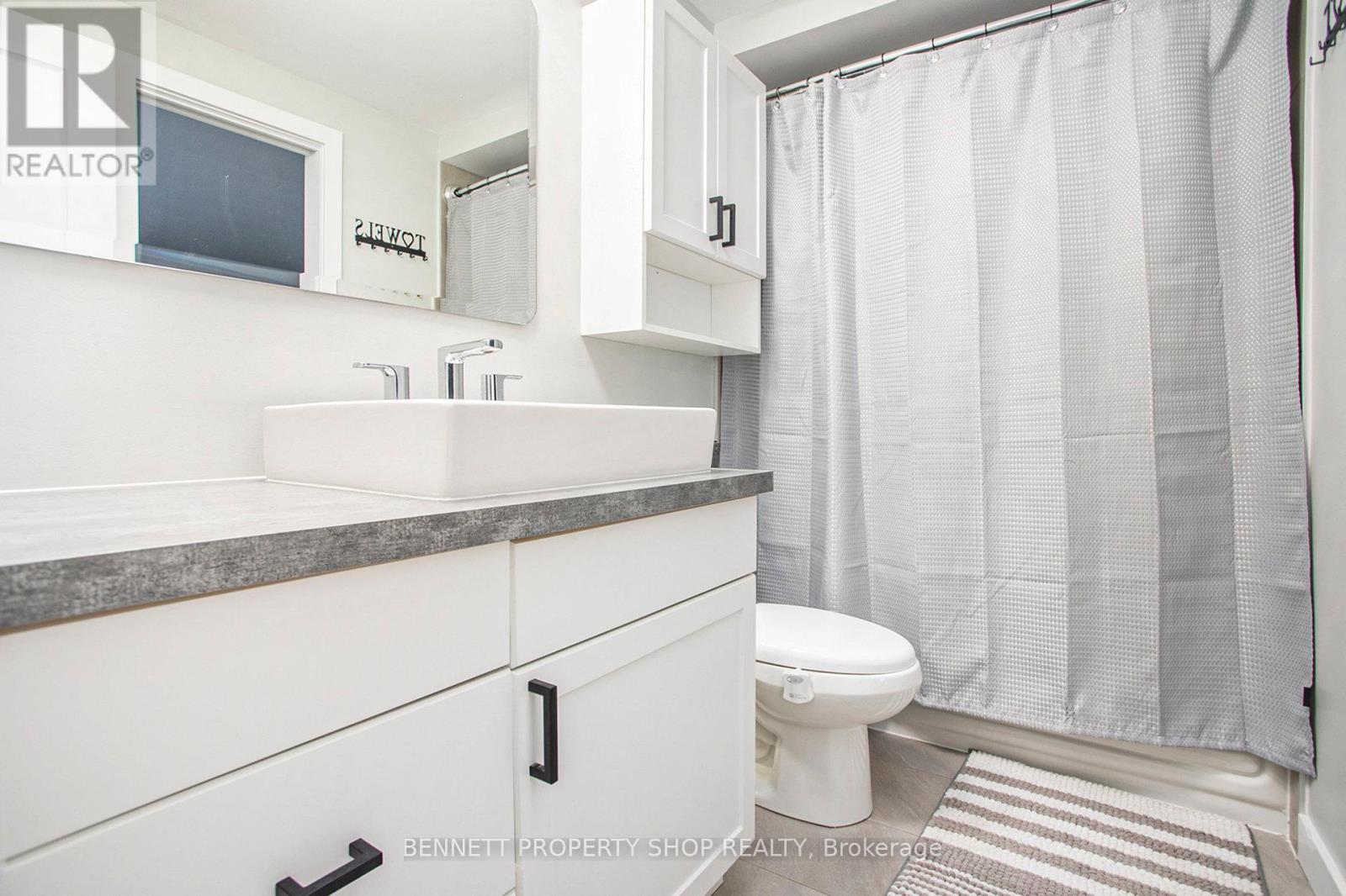 77 - 1642 Du Sommet Place