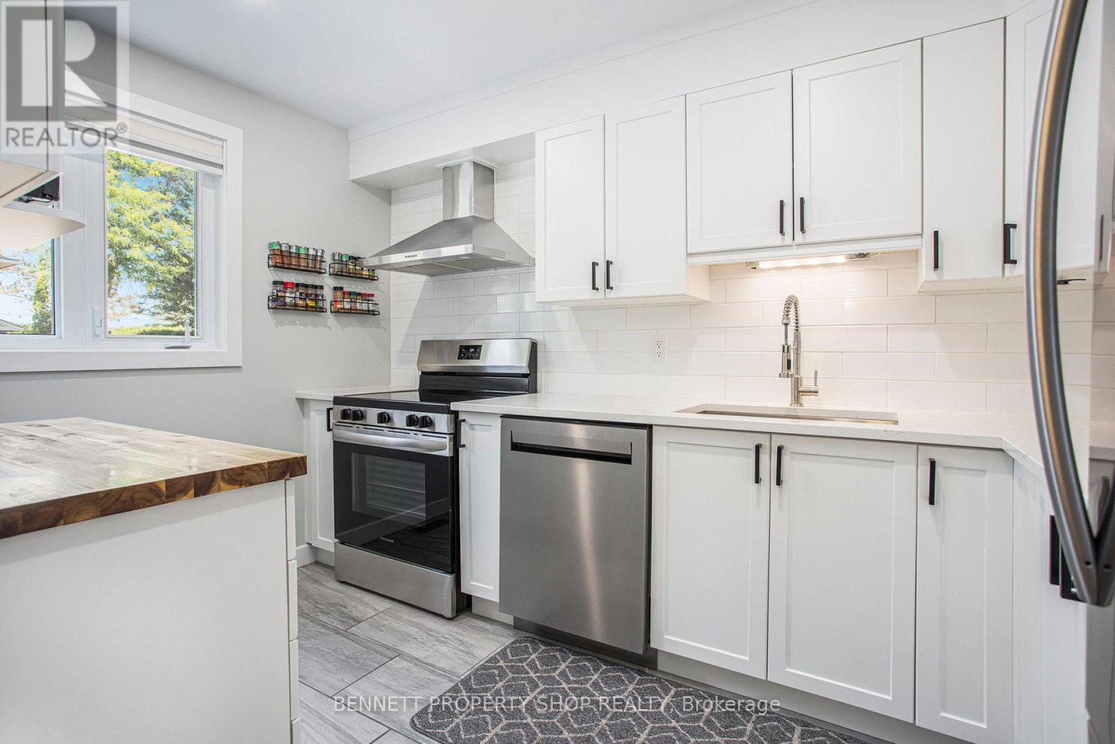 77 - 1642 Du Sommet Place