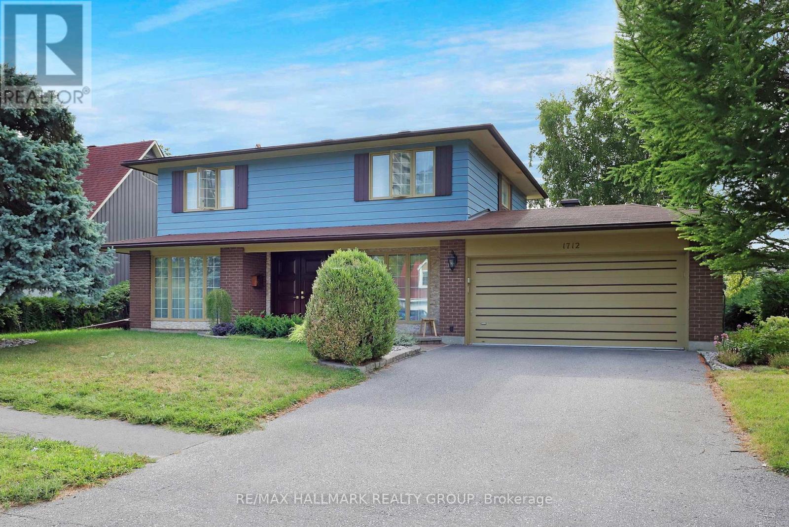1712 Playfair Drive