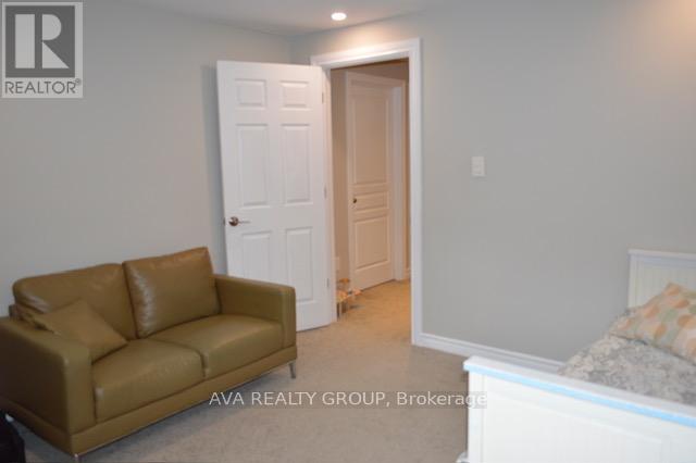 542 Triangle Street