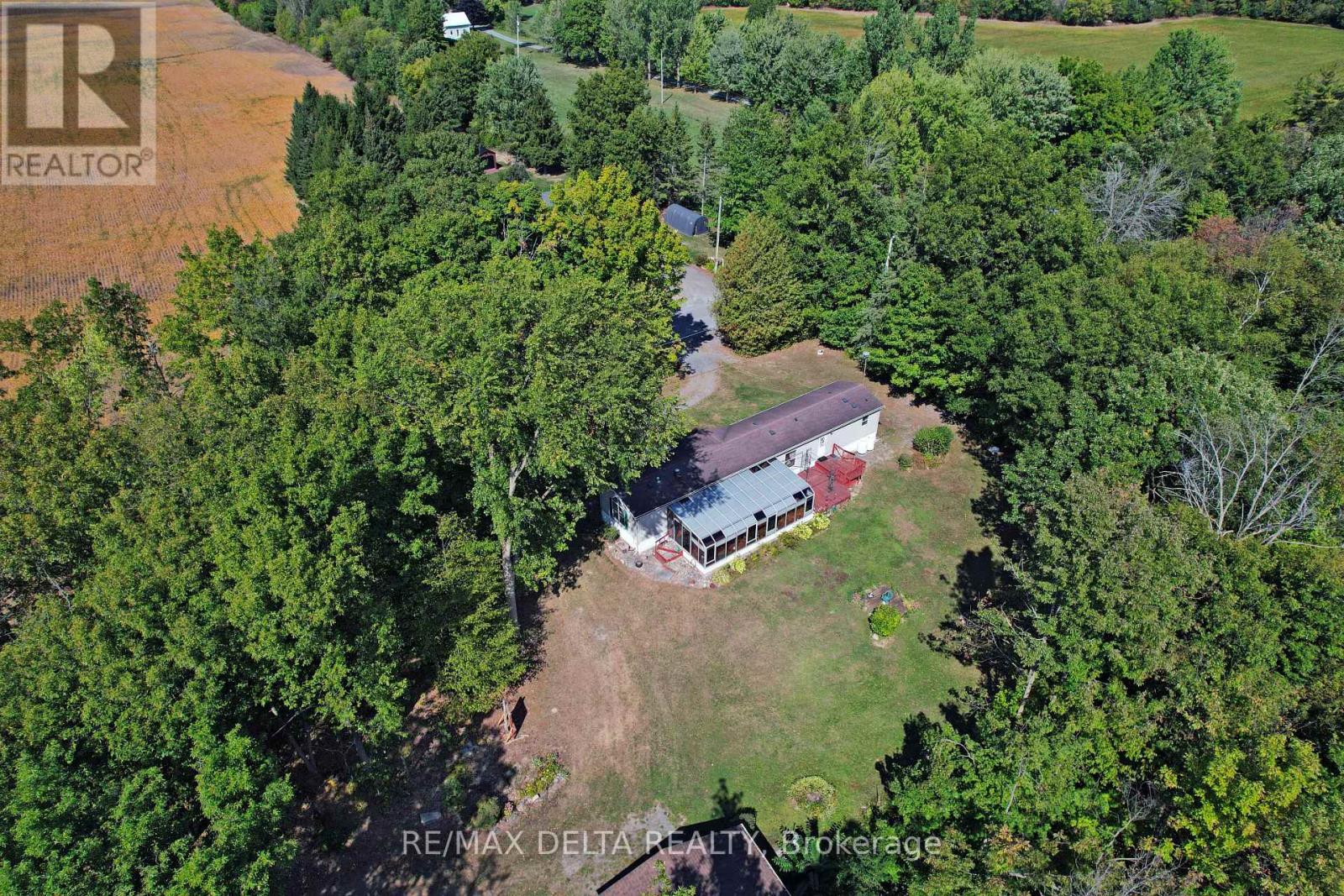 15270 Concession 8-9 Road