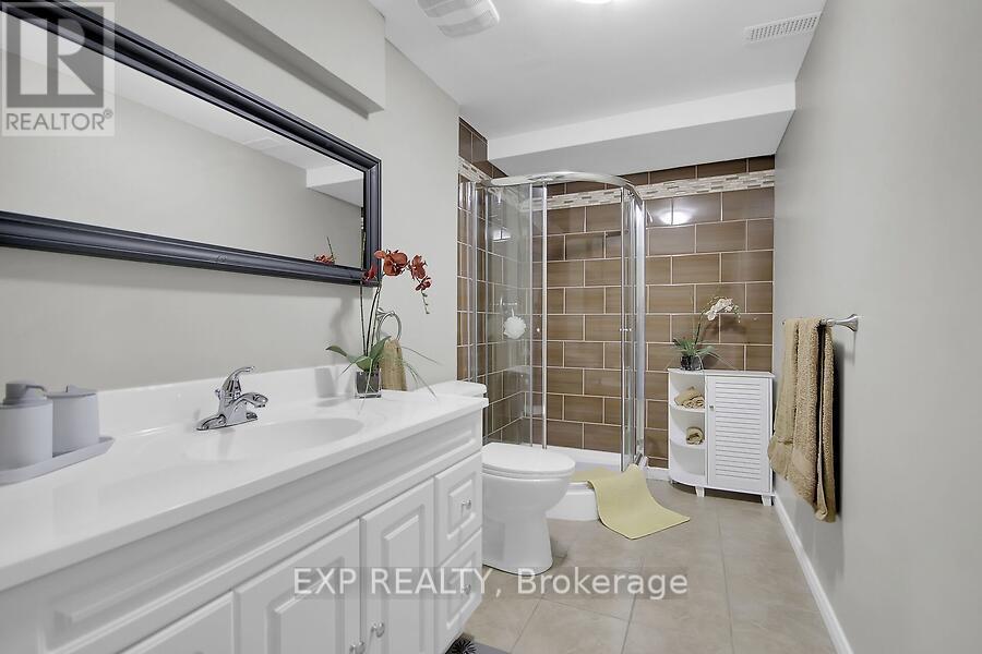 48 Deighton Crescent
