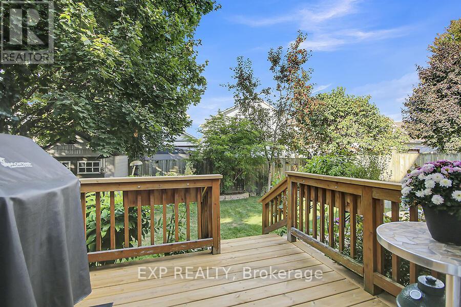 48 Deighton Crescent