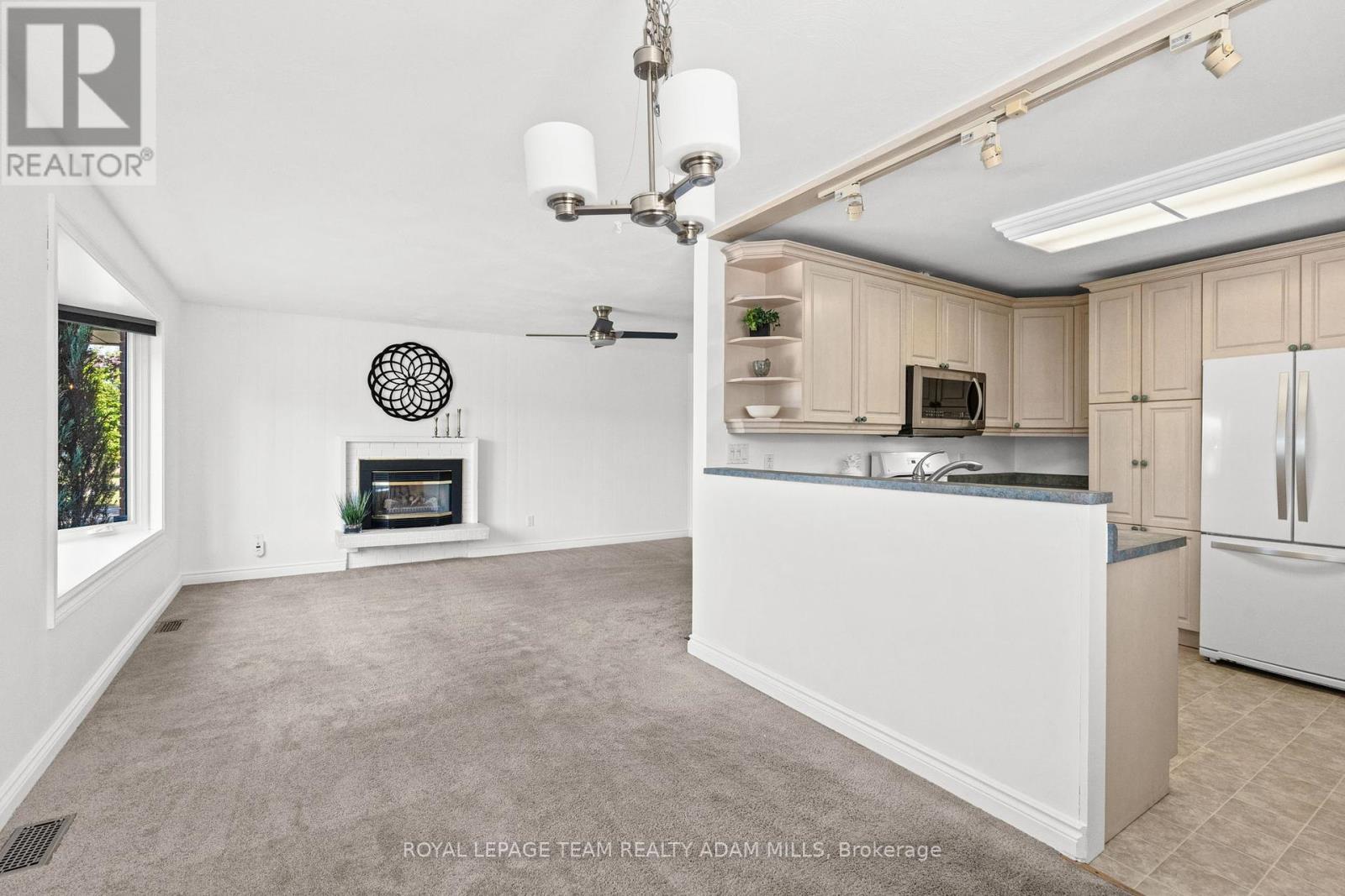 3 Domus Crescent