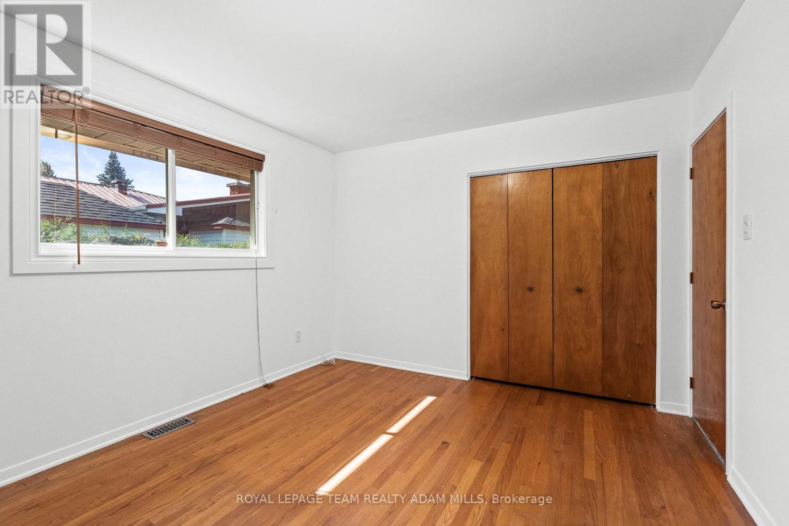 3 Domus Crescent