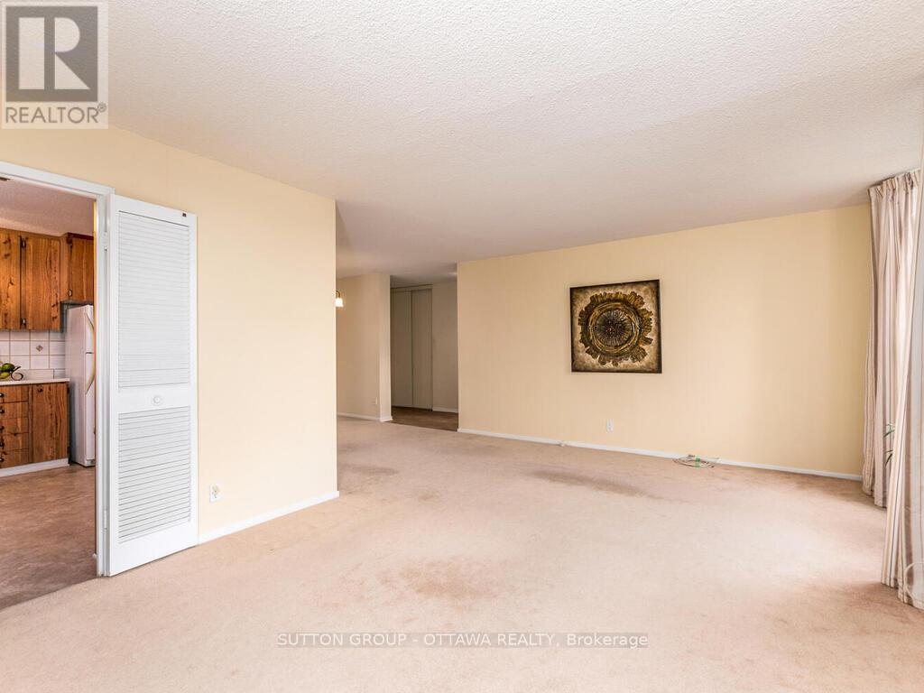 203 - 2951 Riverside Drive