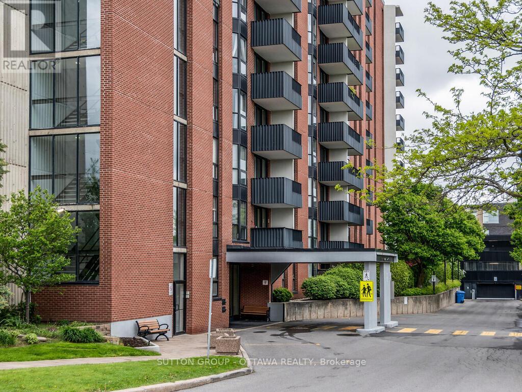 203 - 2951 Riverside Drive
