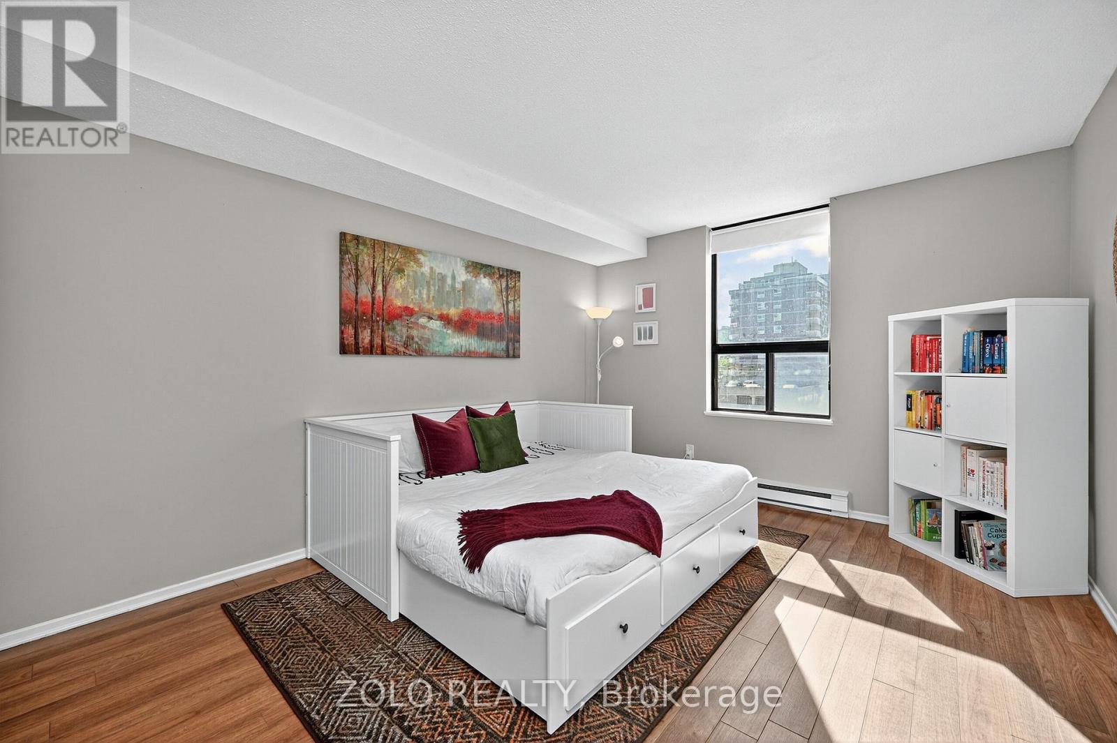 501 - 50 Emmerson Avenue