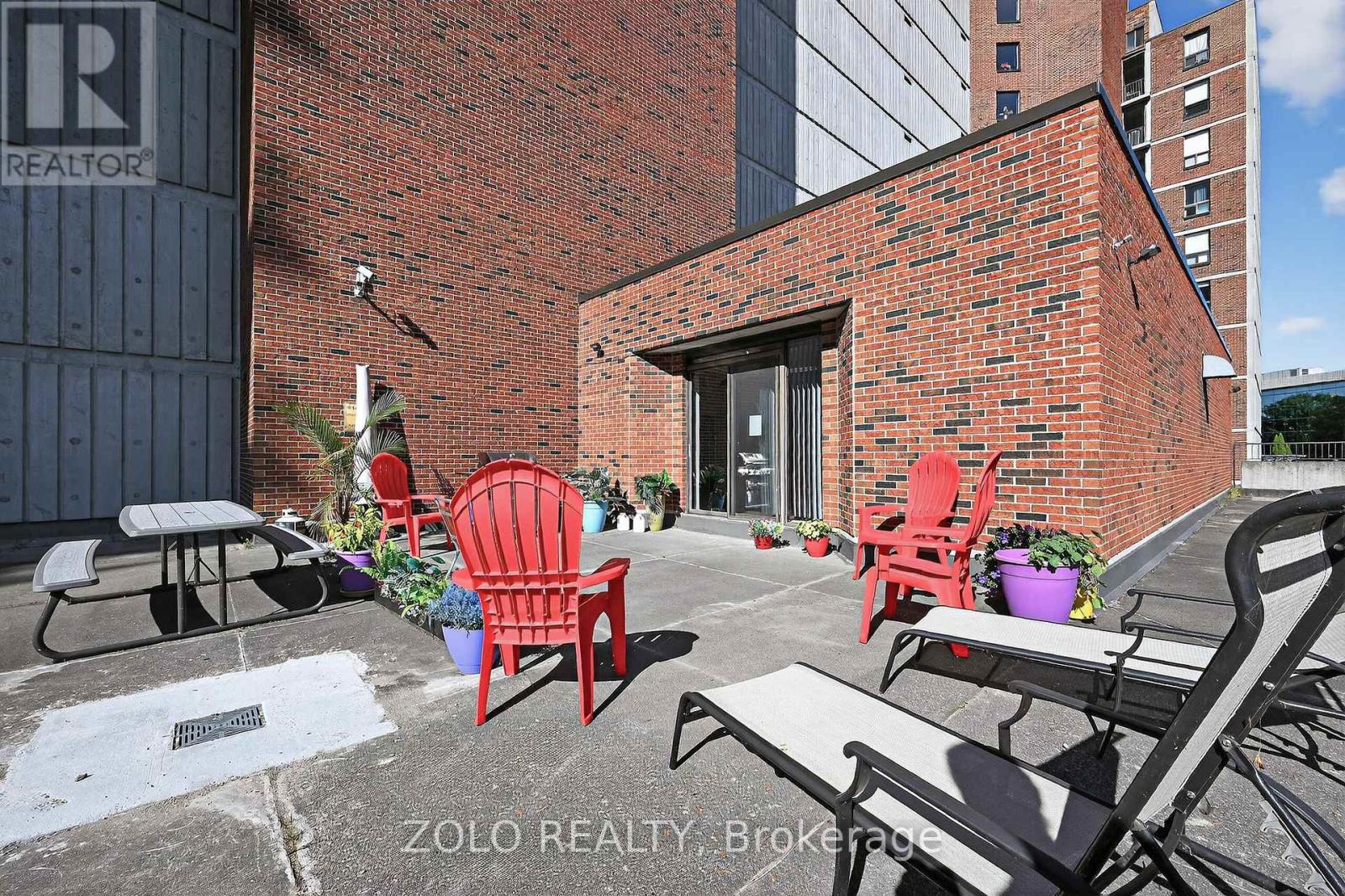 501 - 50 Emmerson Avenue