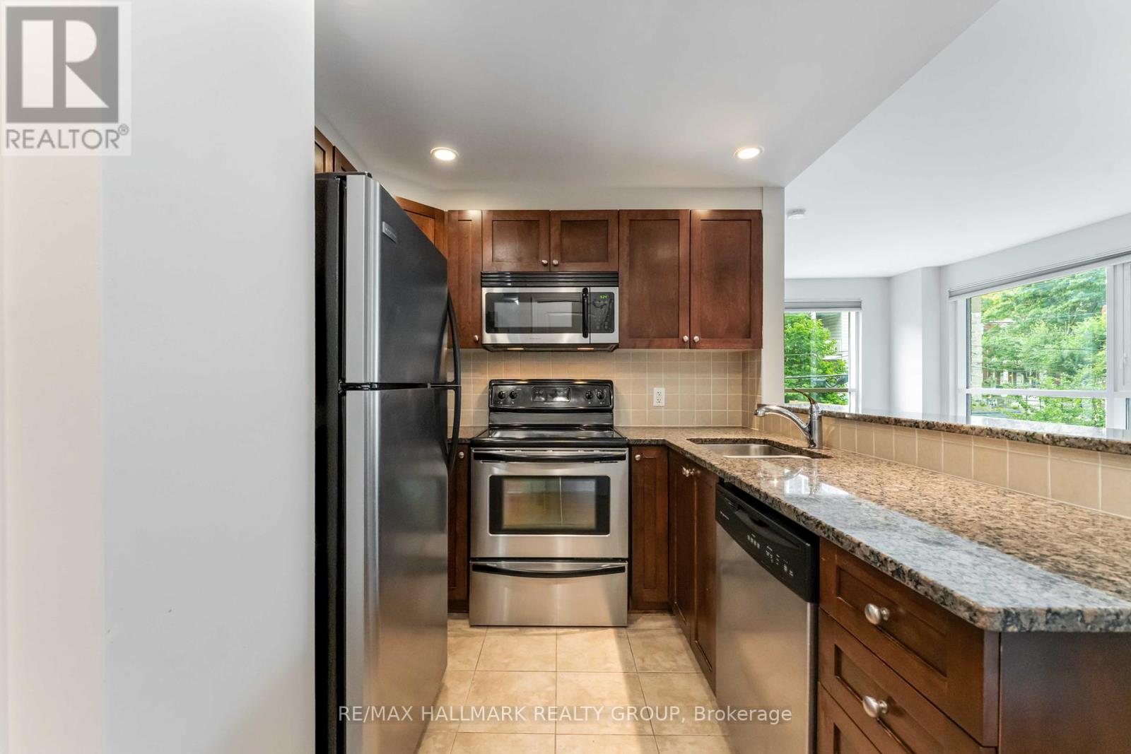 204 - 200 Besserer Street