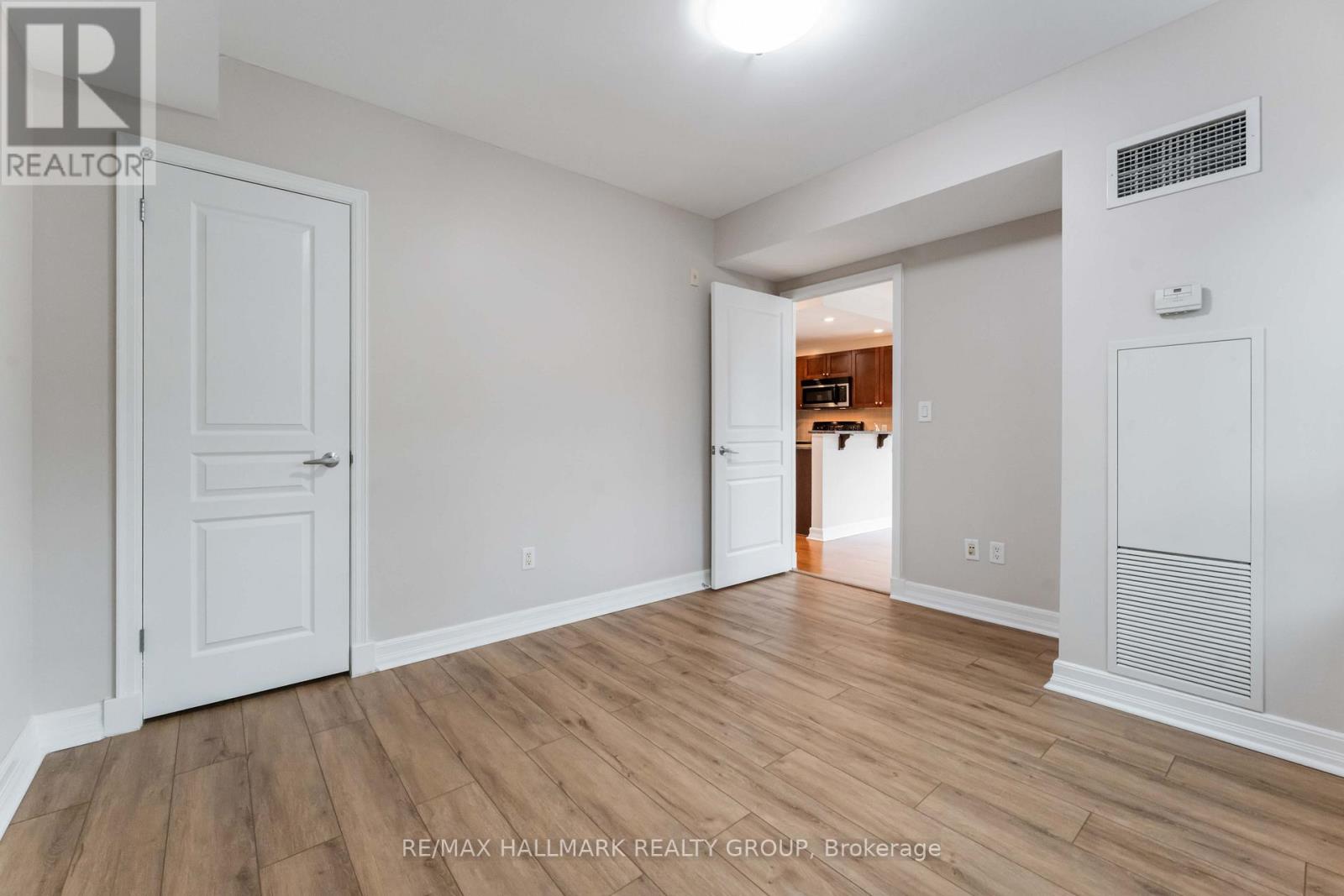204 - 200 Besserer Street