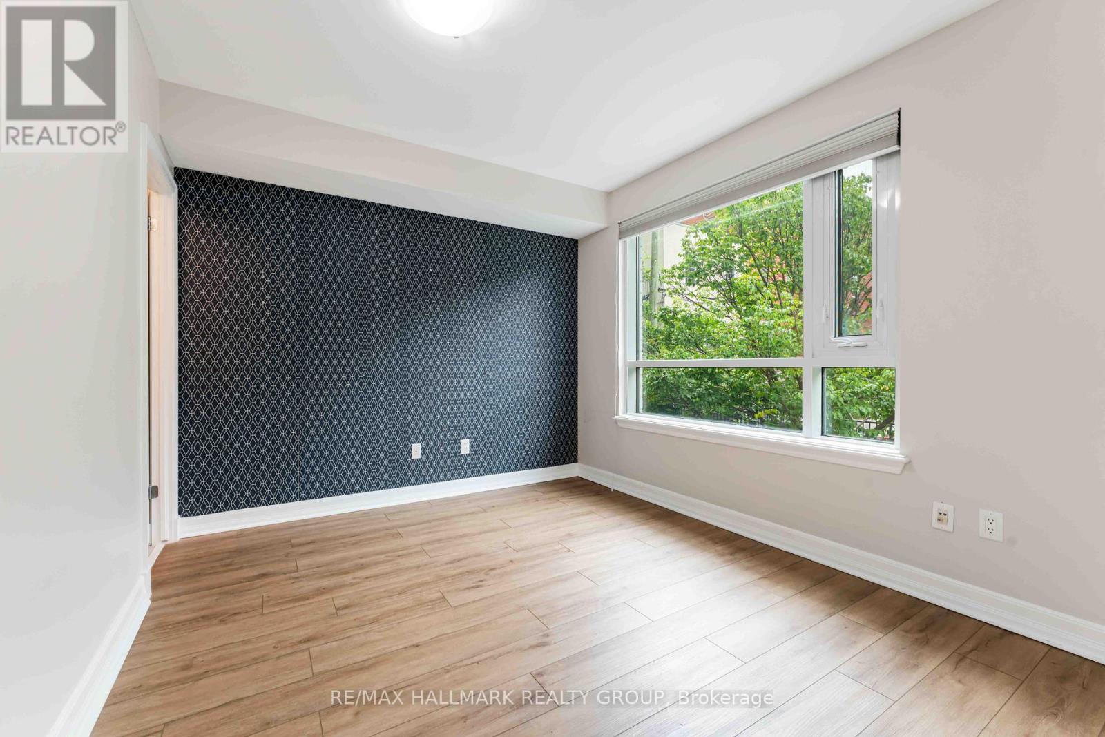 204 - 200 Besserer Street