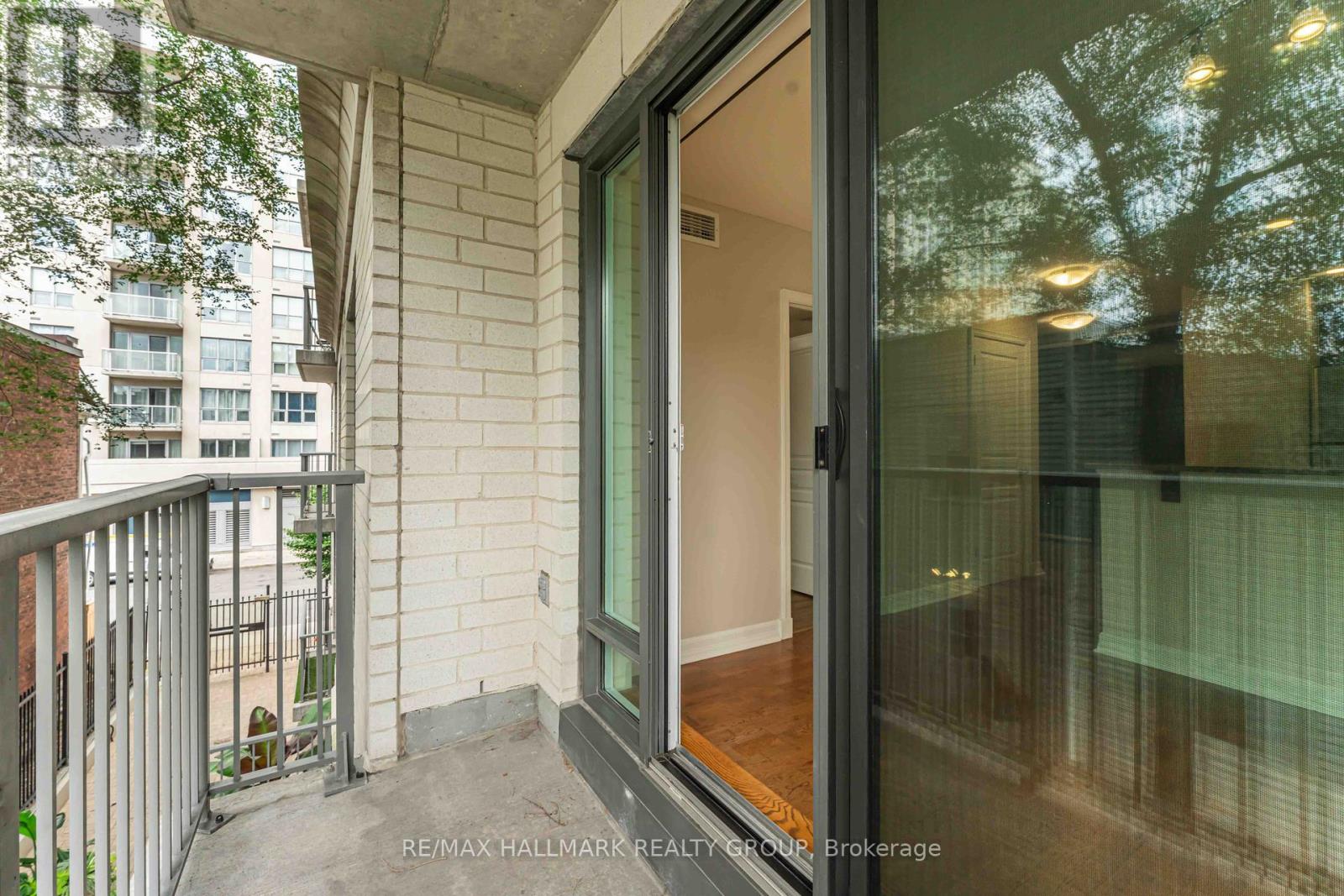 204 - 200 Besserer Street
