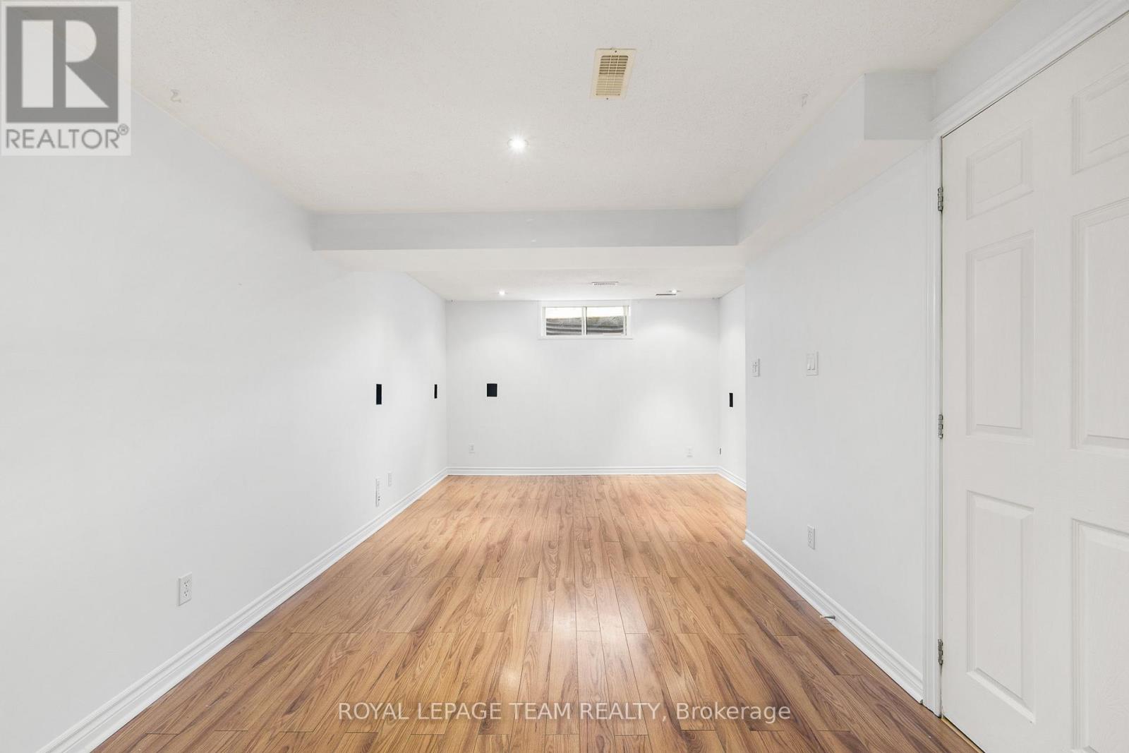 30 Goldthorpe Private