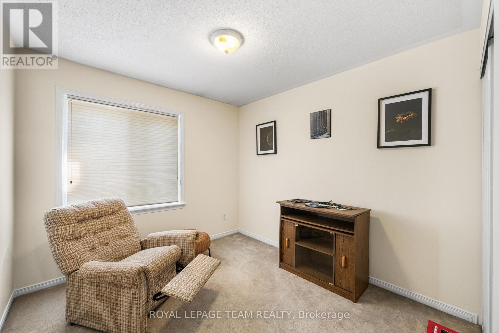 30 Goldthorpe Private