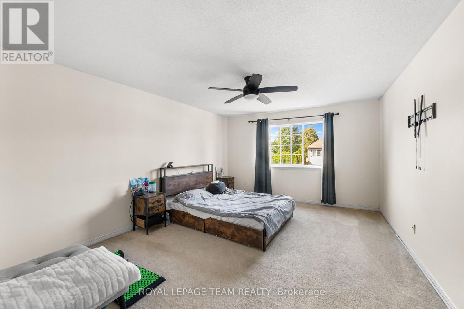 30 Goldthorpe Private