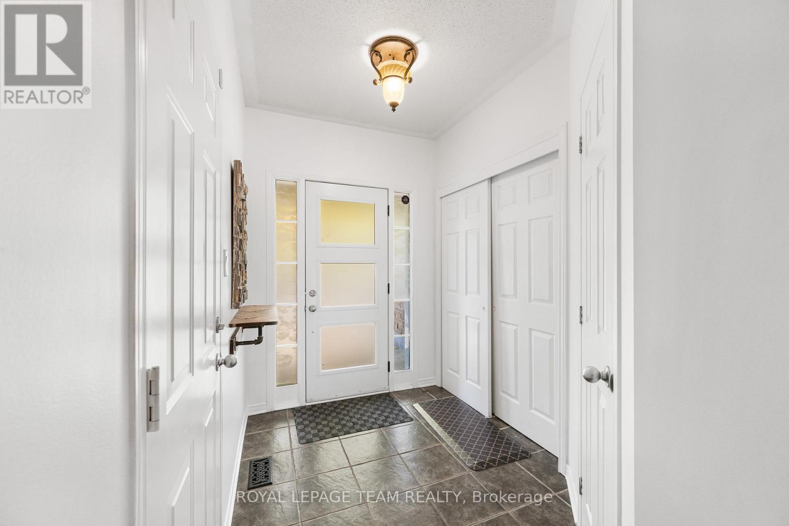 30 Goldthorpe Private