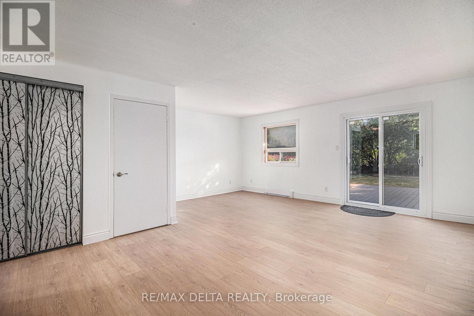 1345 Cedarcroft Crescent