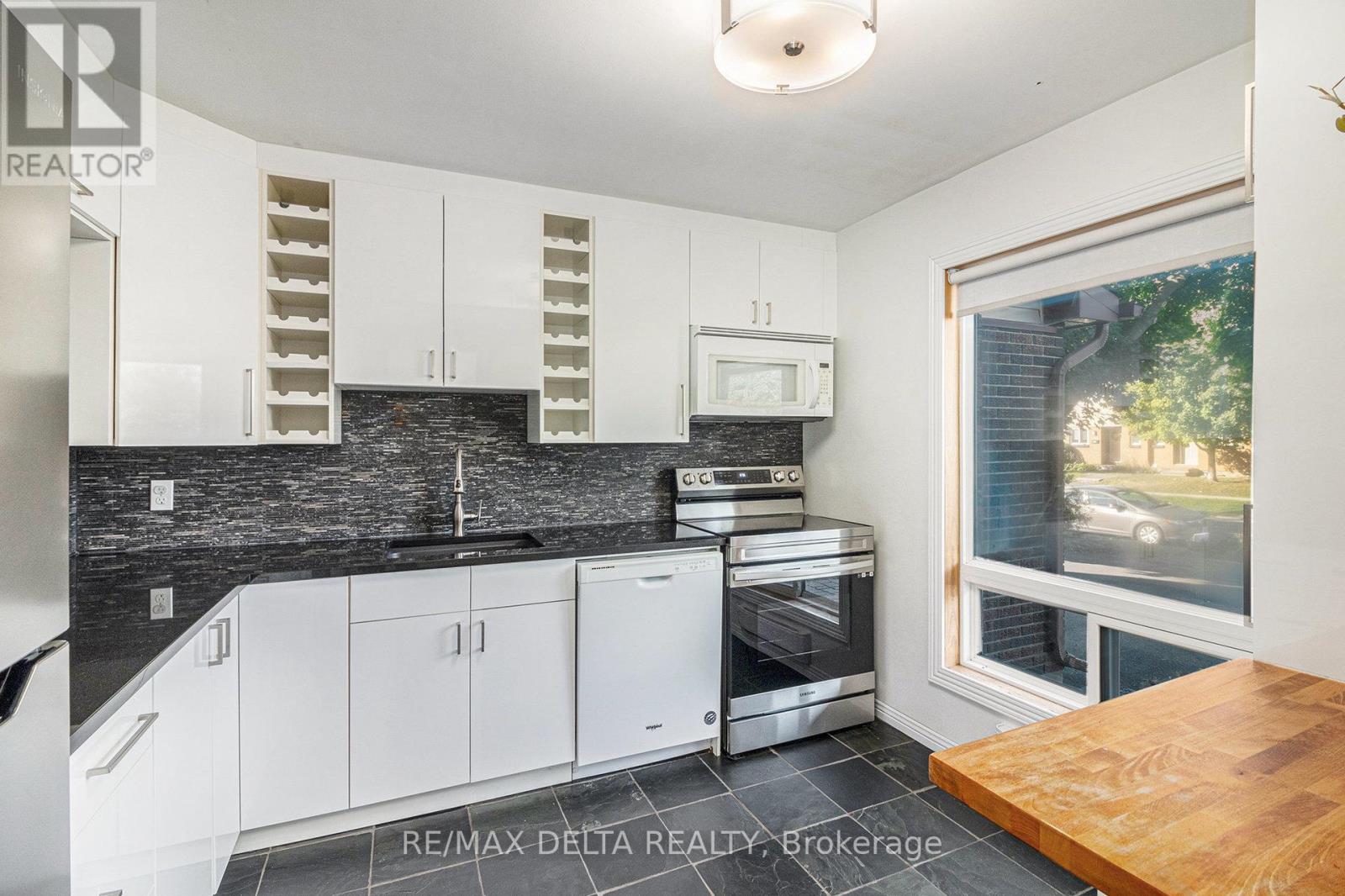 1345 Cedarcroft Crescent