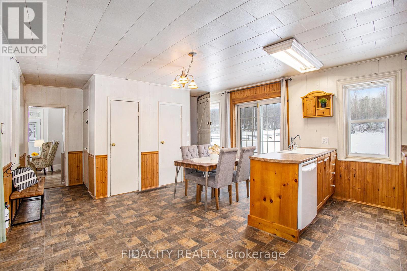 5046 Carp Road