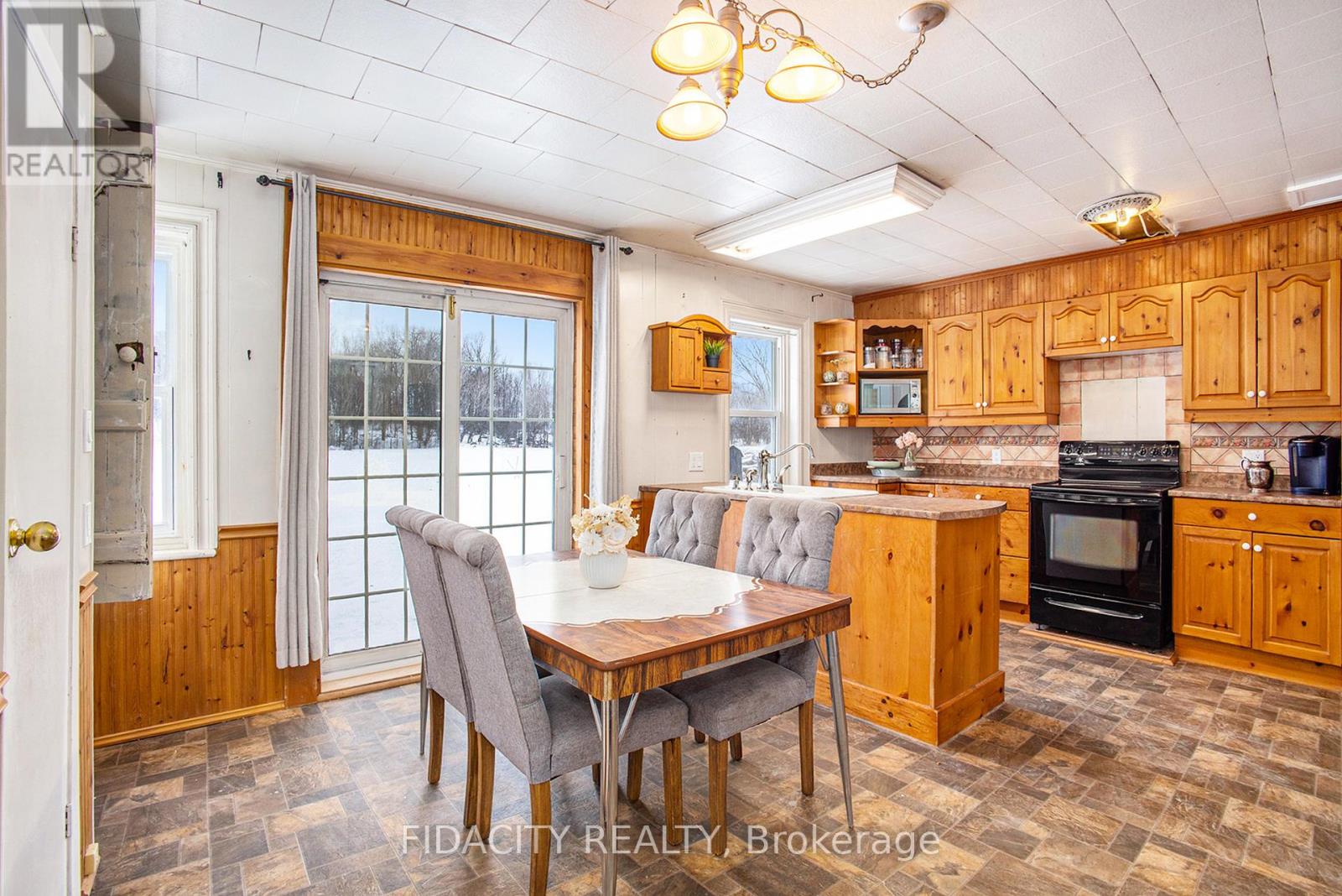5046 Carp Road