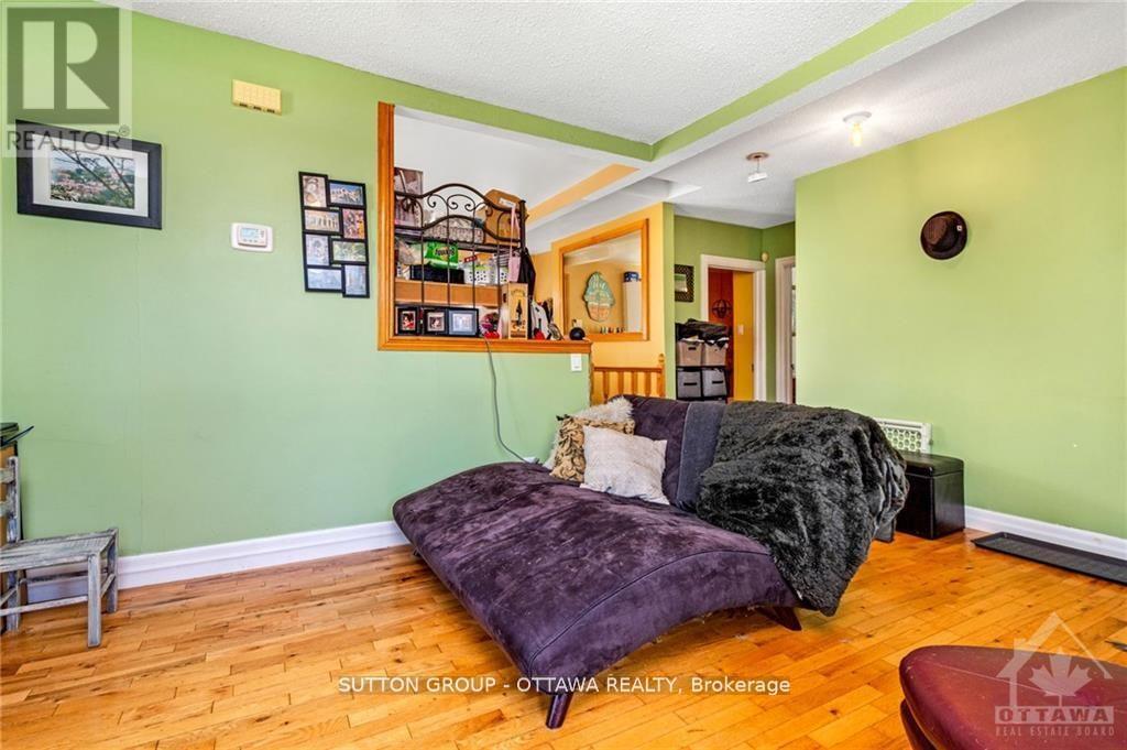 846 St Laurent Boulevard