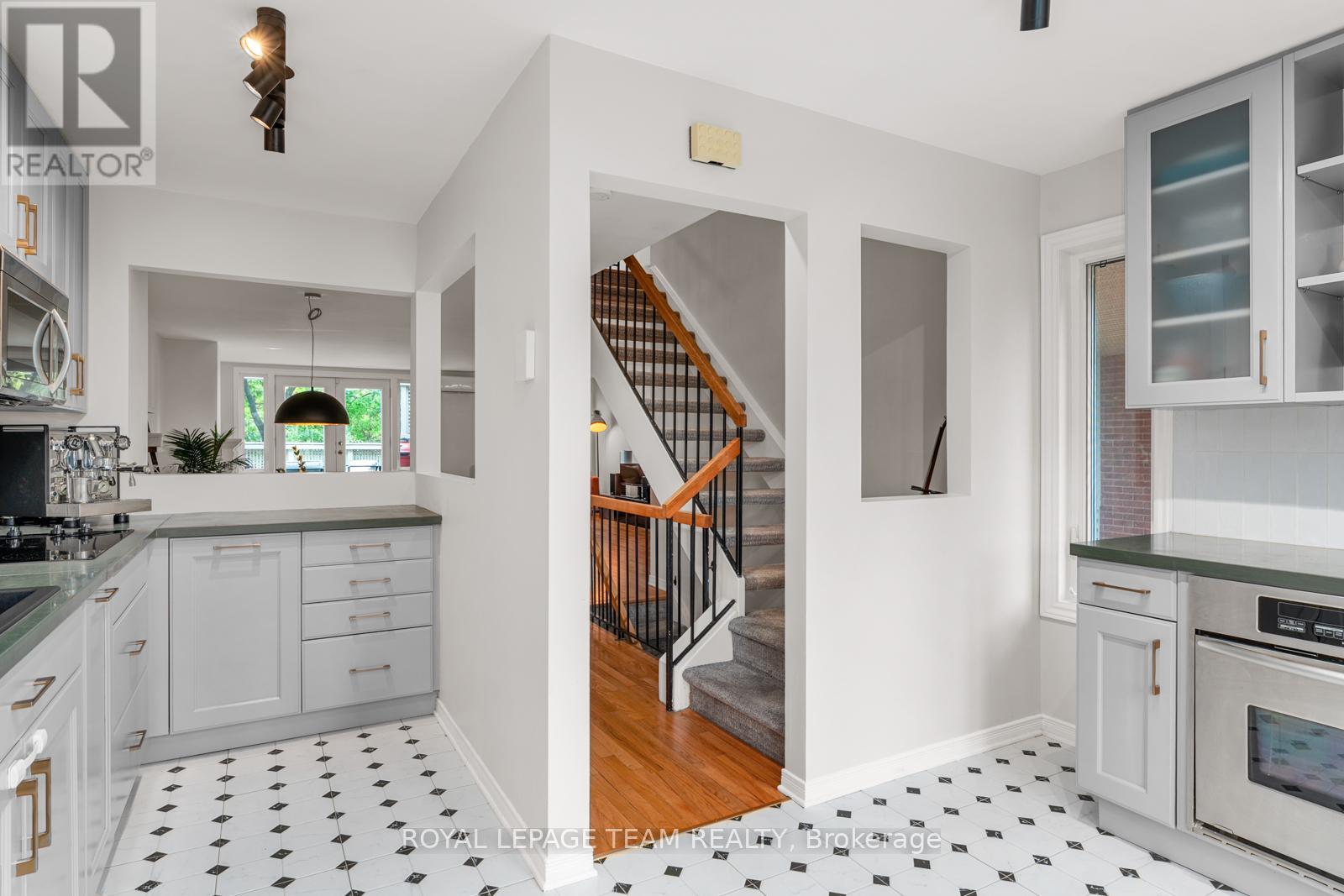 26 - 20 Charlevoix Street