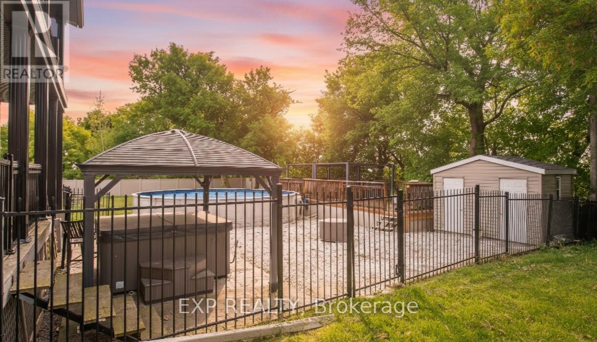 2754 Eagleson Road