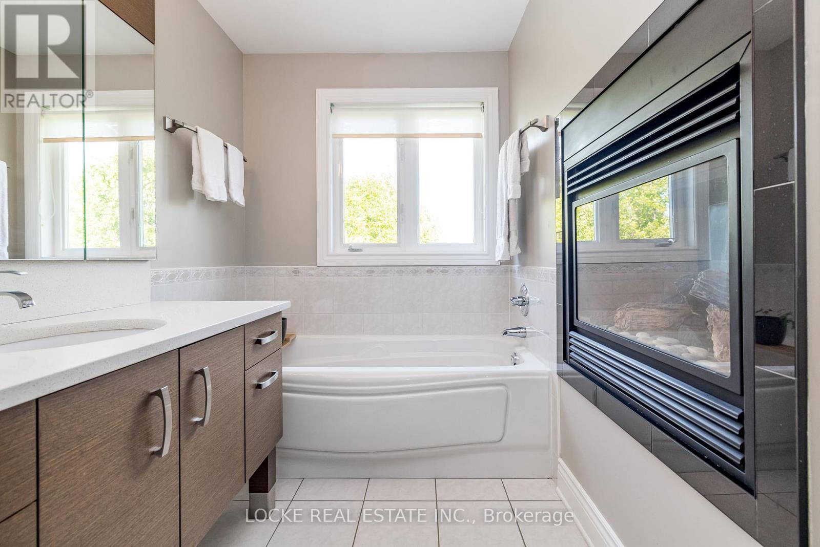 106 Parkrose Private