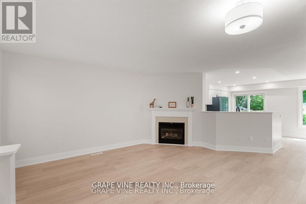 564 Aberfoyle Circle