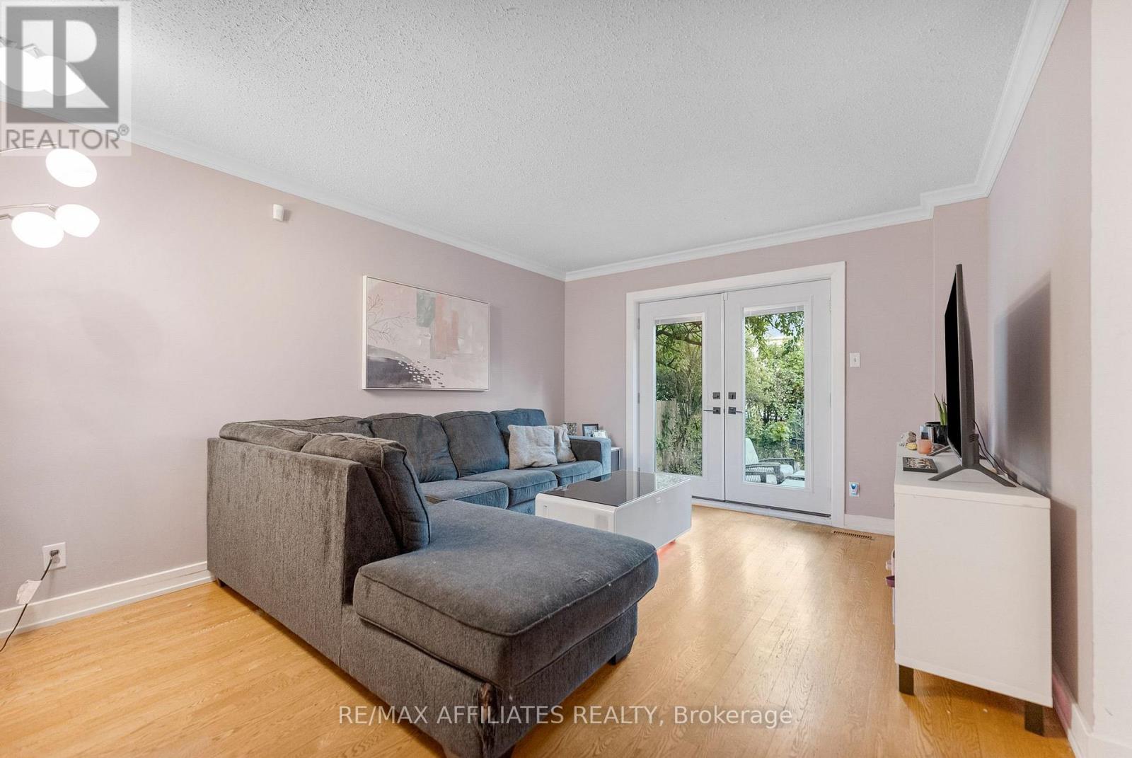 31 Exeter Drive